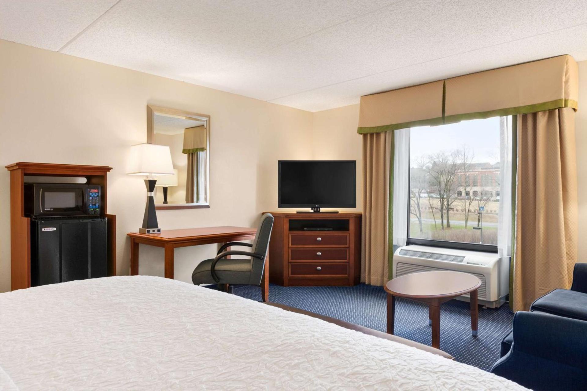 Hampton Inn Warrenton, Va photo 2