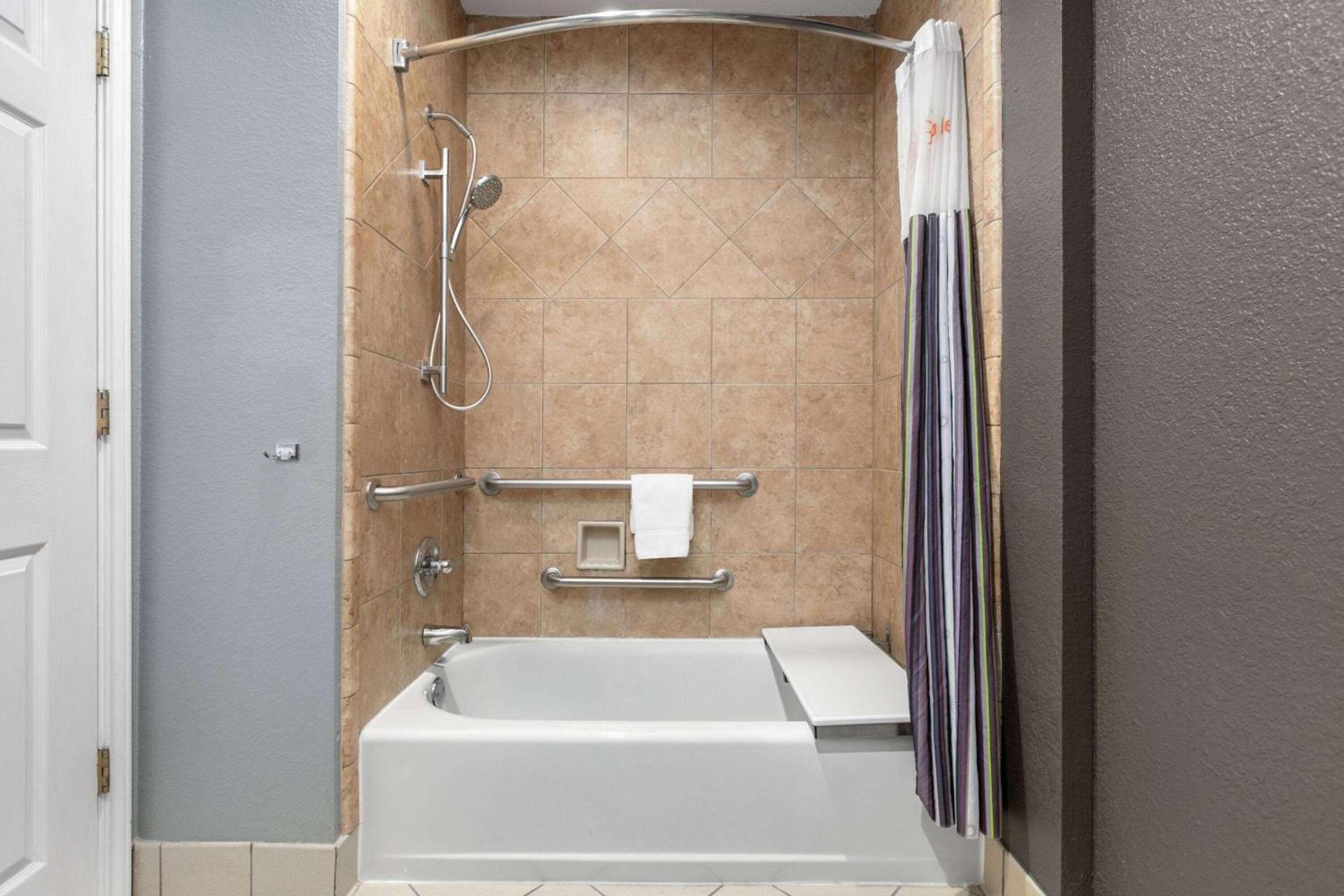 La Quinta by Wyndham Belton - Temple South photo 4