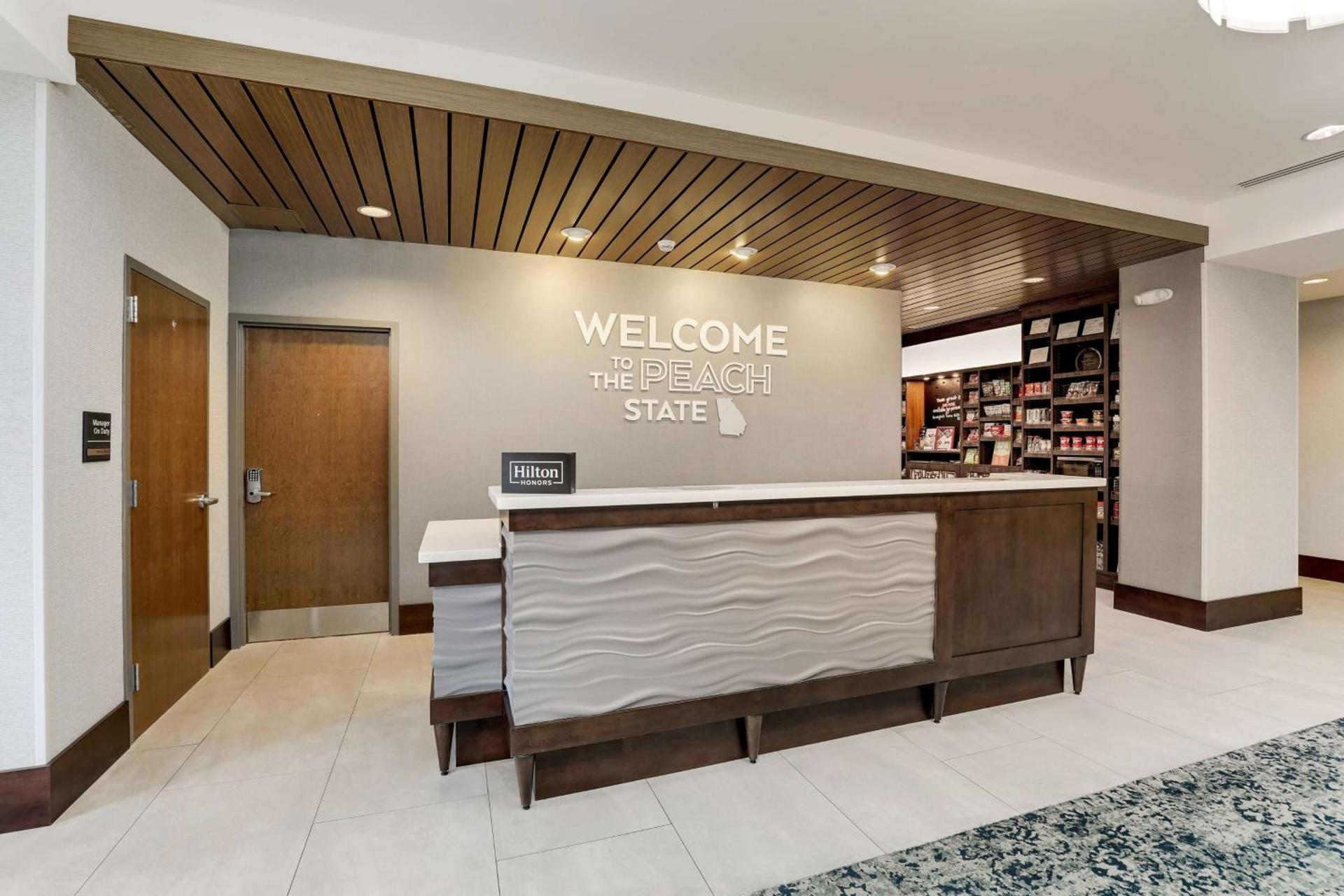 Hampton Inn and Suites Rome, GA photo 18
