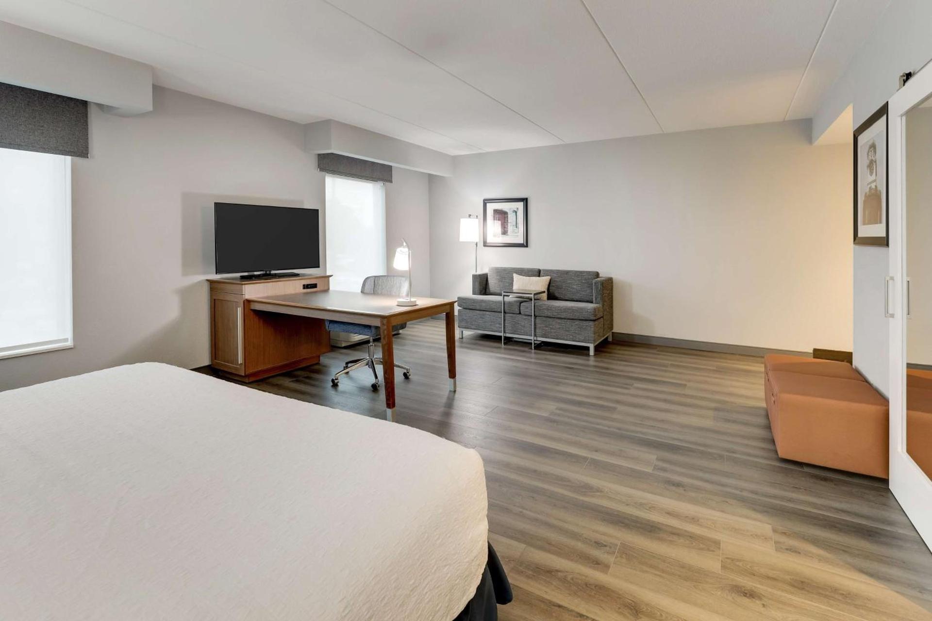Hampton Inn and Suites Rome, GA photo 50