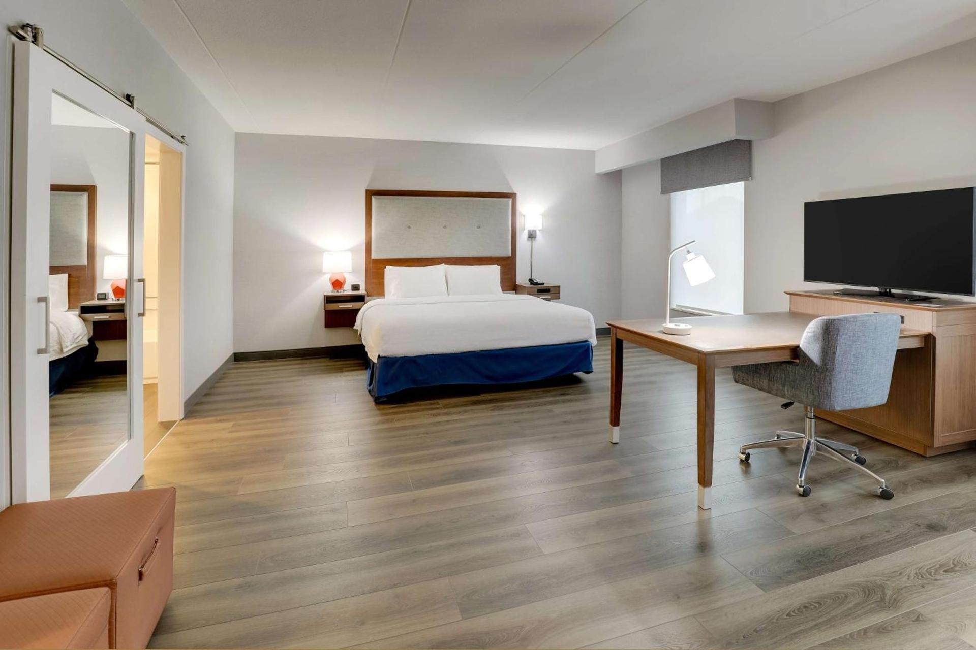Hampton Inn and Suites Rome, GA photo 62