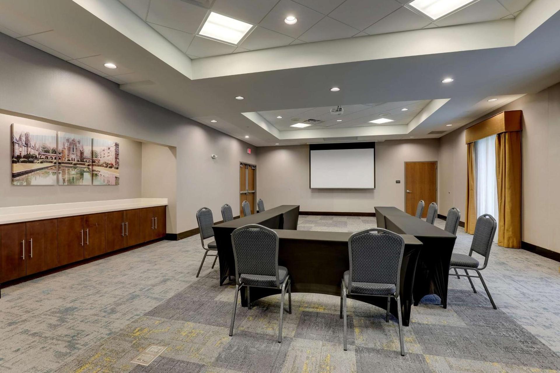 Hampton Inn and Suites Rome, GA photo 65