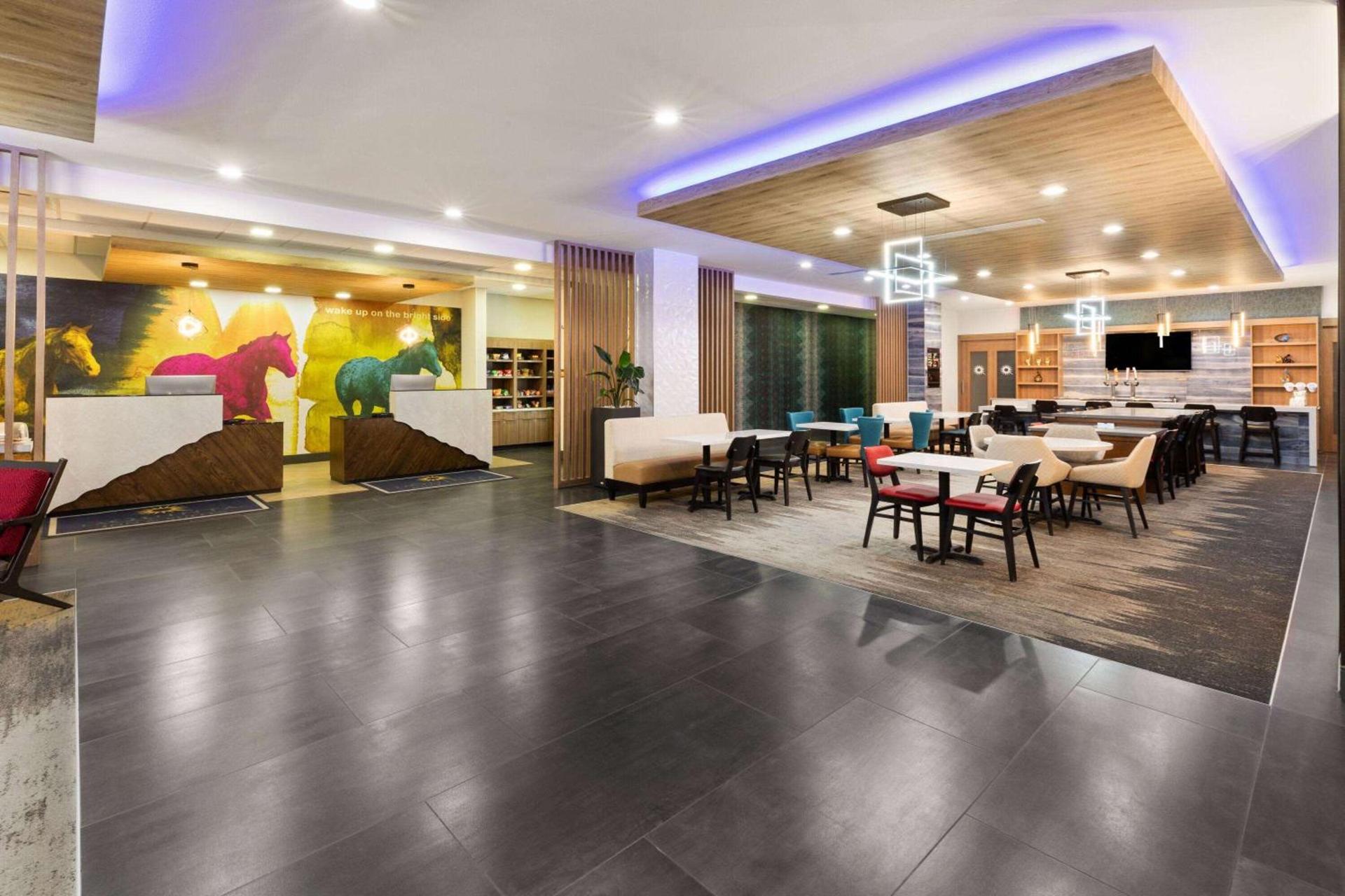 La Quinta Inn & Suites by Wyndham El Paso East Loop-375 photo 13