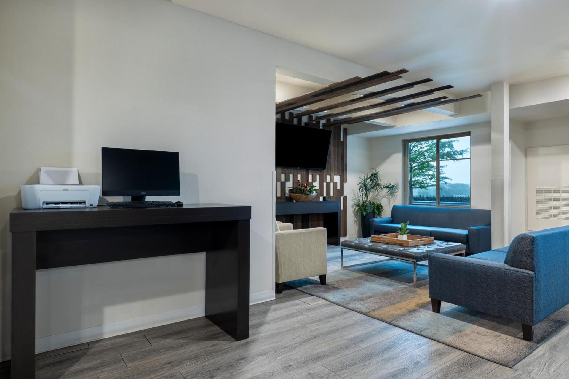 Soka Suites Dallas - Las Colinas photo 13