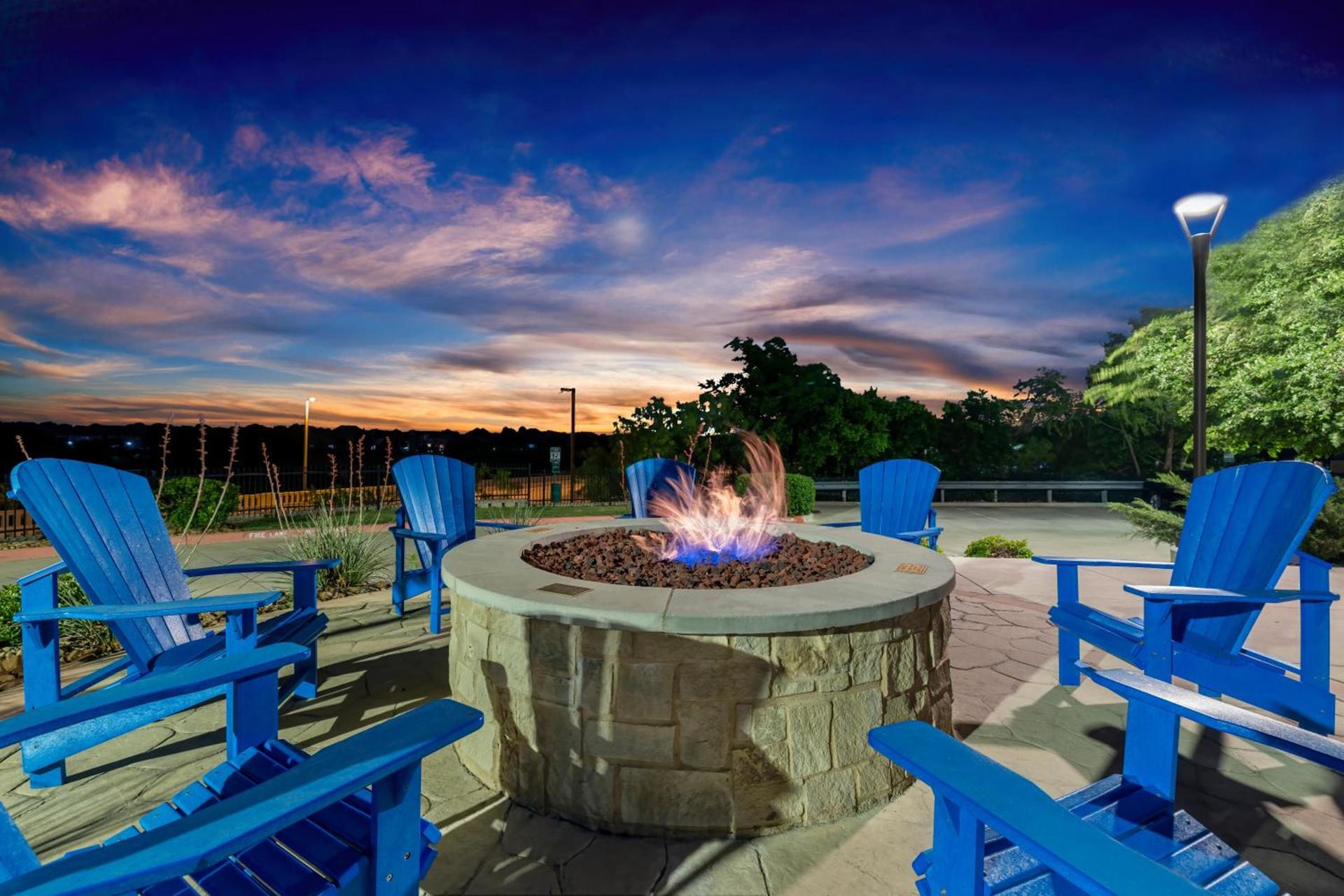Soka Suites Dallas - Las Colinas photo 4