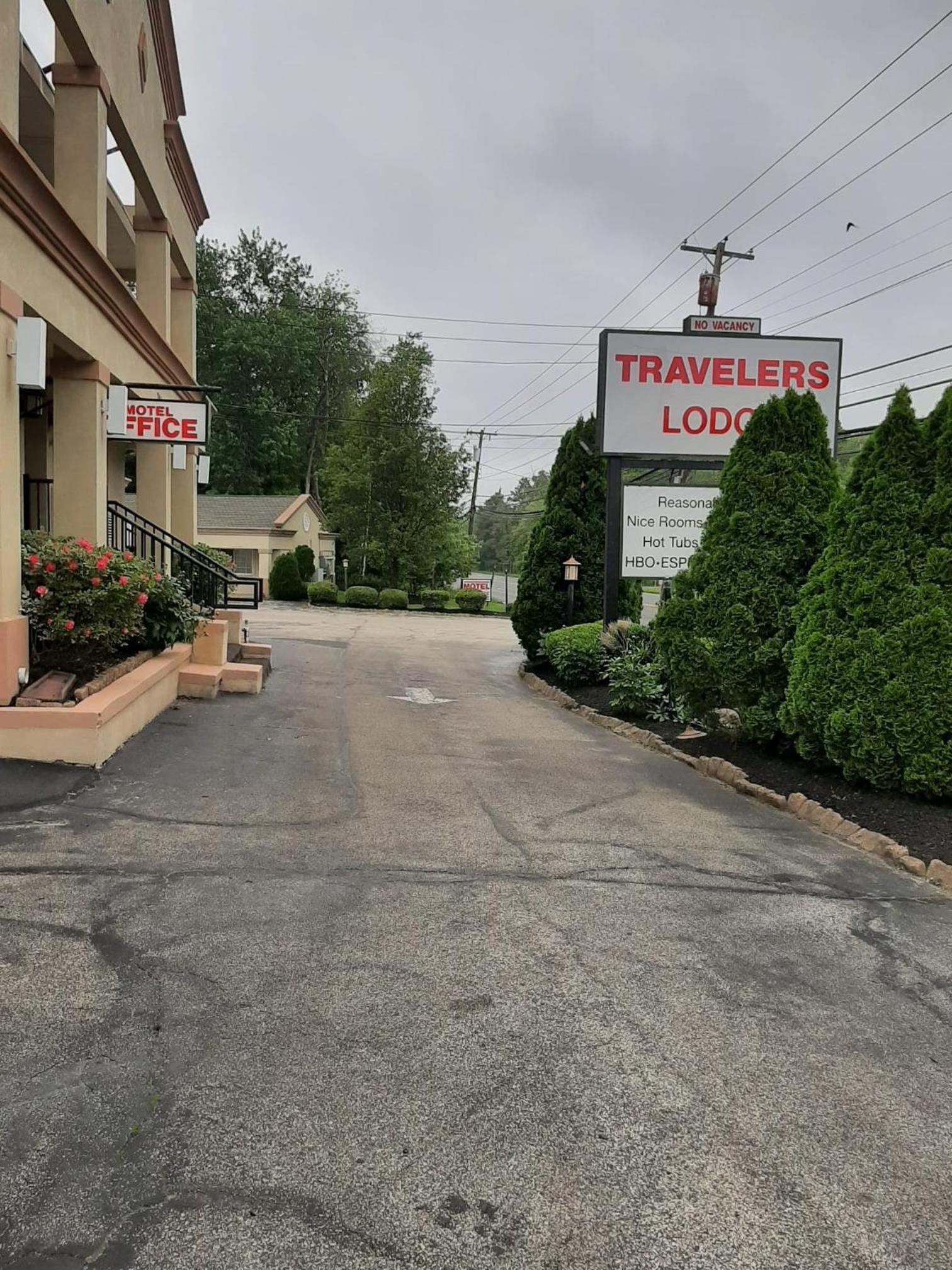 Travelers Lodge photo 56