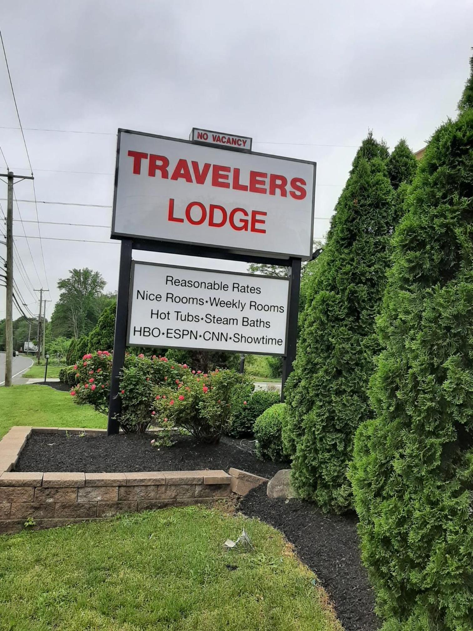 Travelers Lodge photo 59