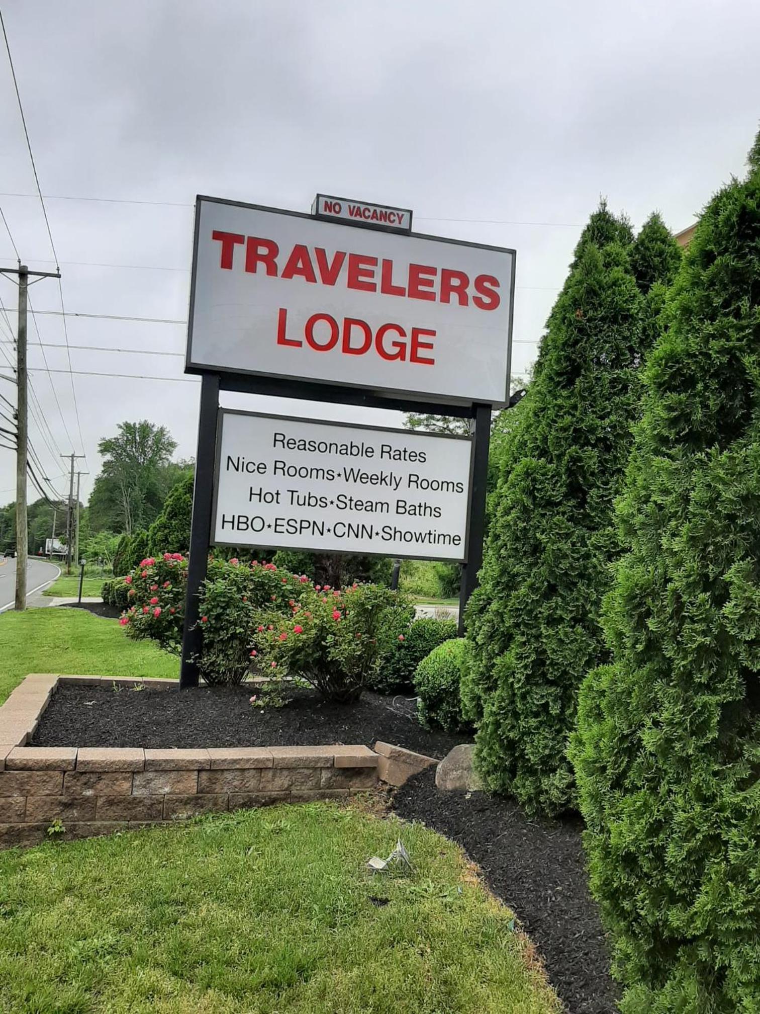 Travelers Lodge photo 63