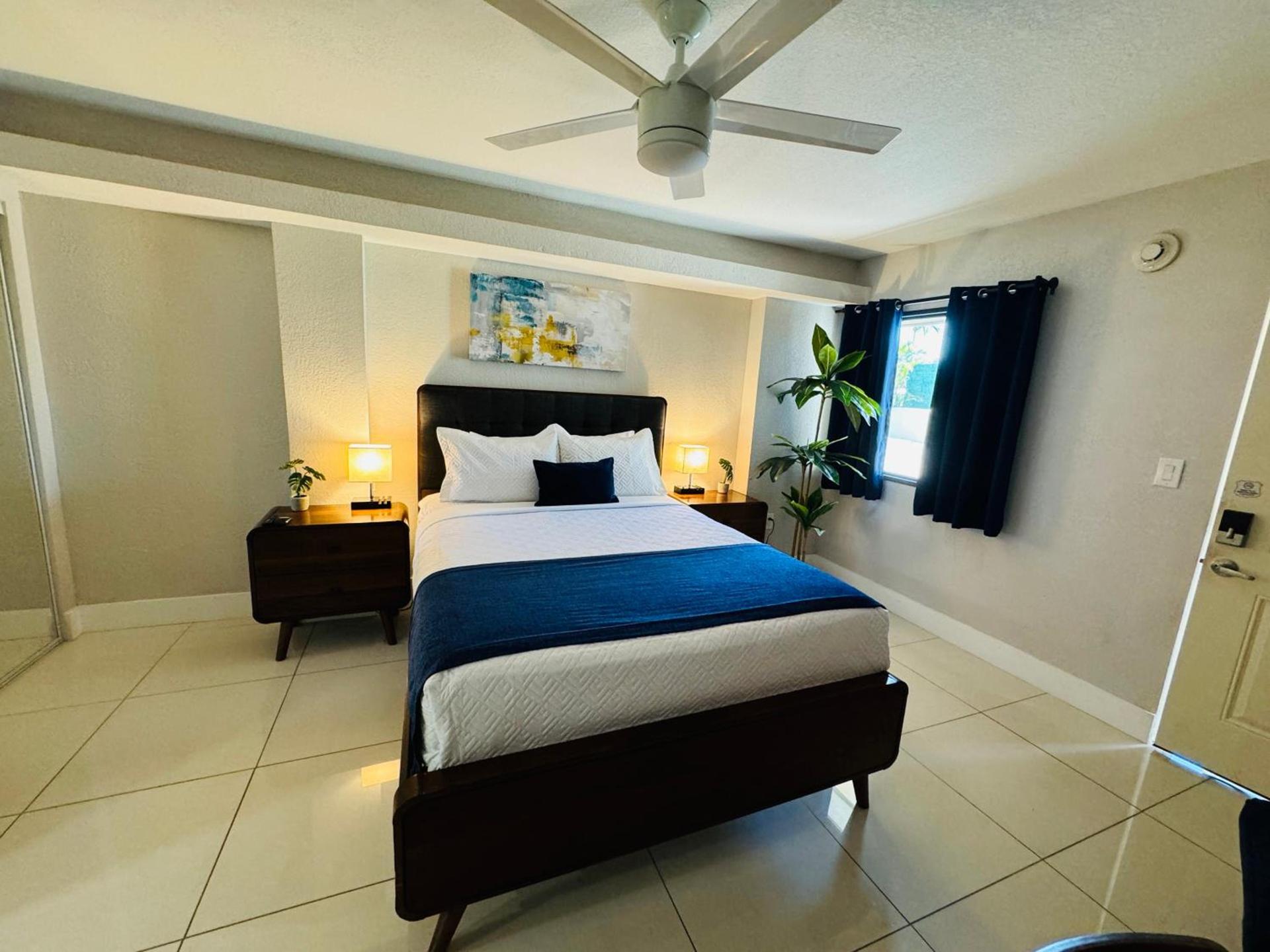 Boca Plaza photo 72