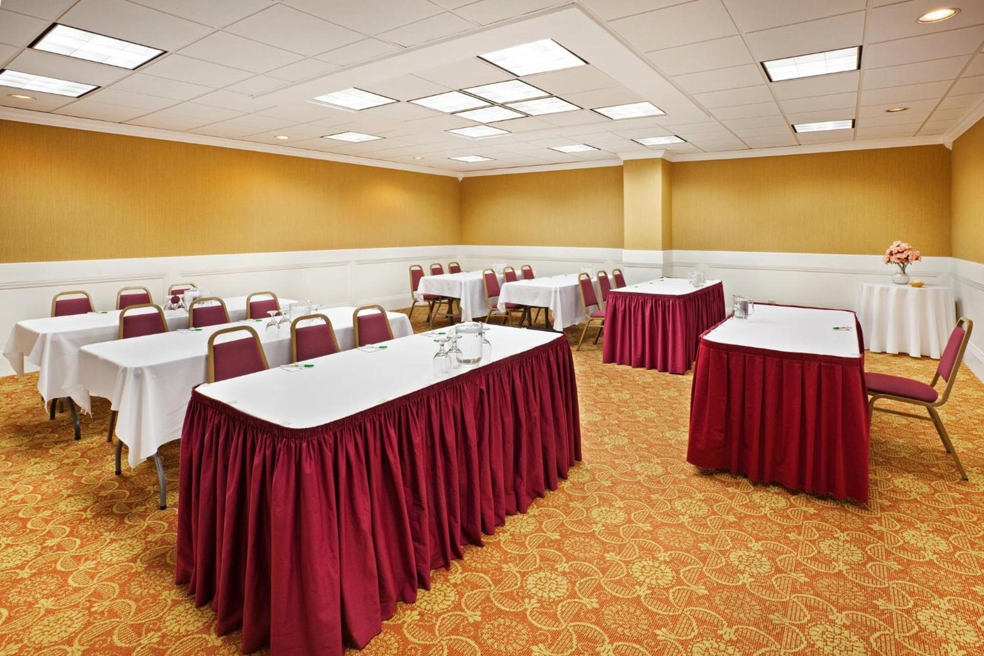 Holiday Inn Johnson City by IHG photo 37