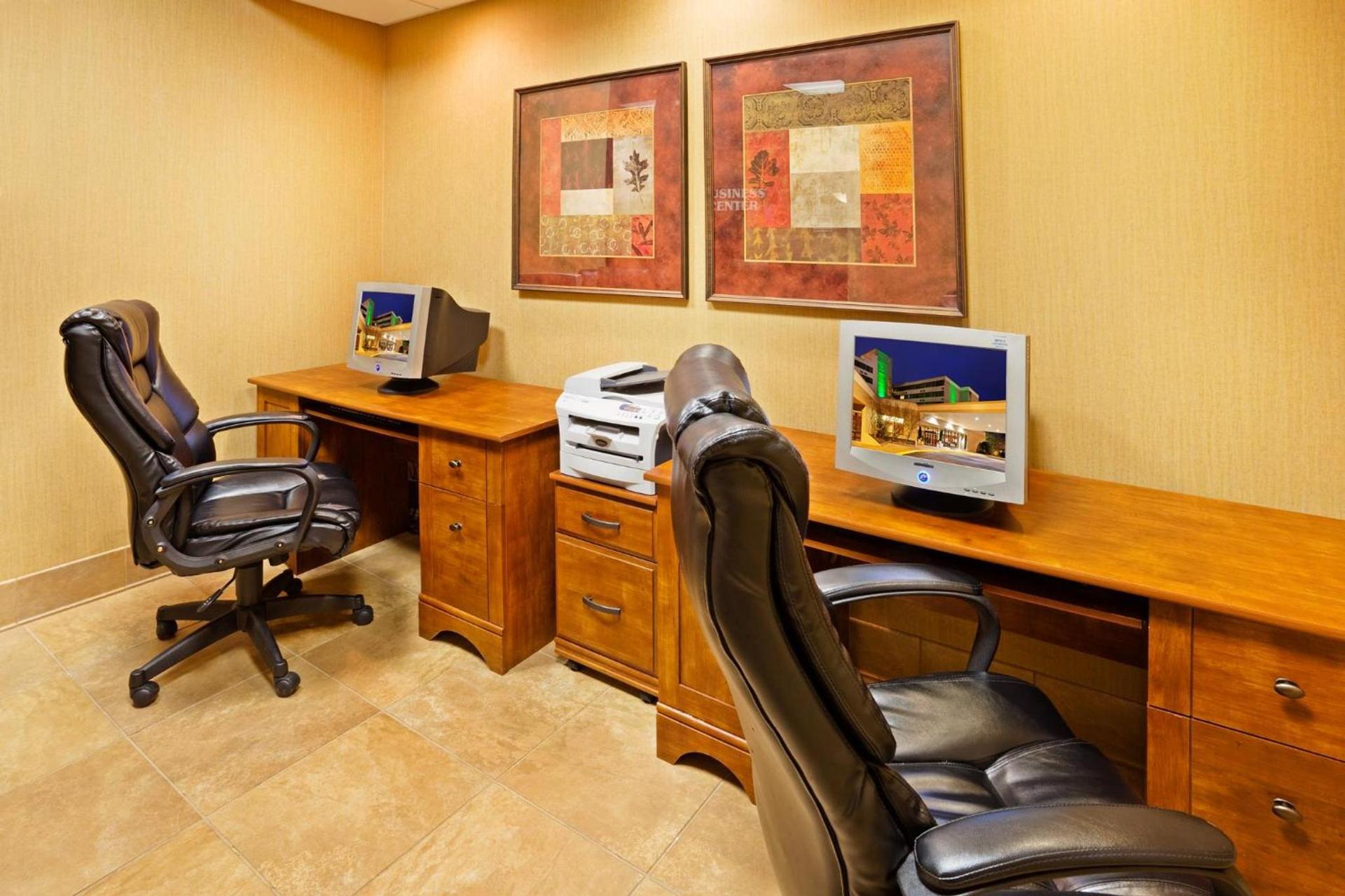 Holiday Inn Johnson City by IHG photo 45