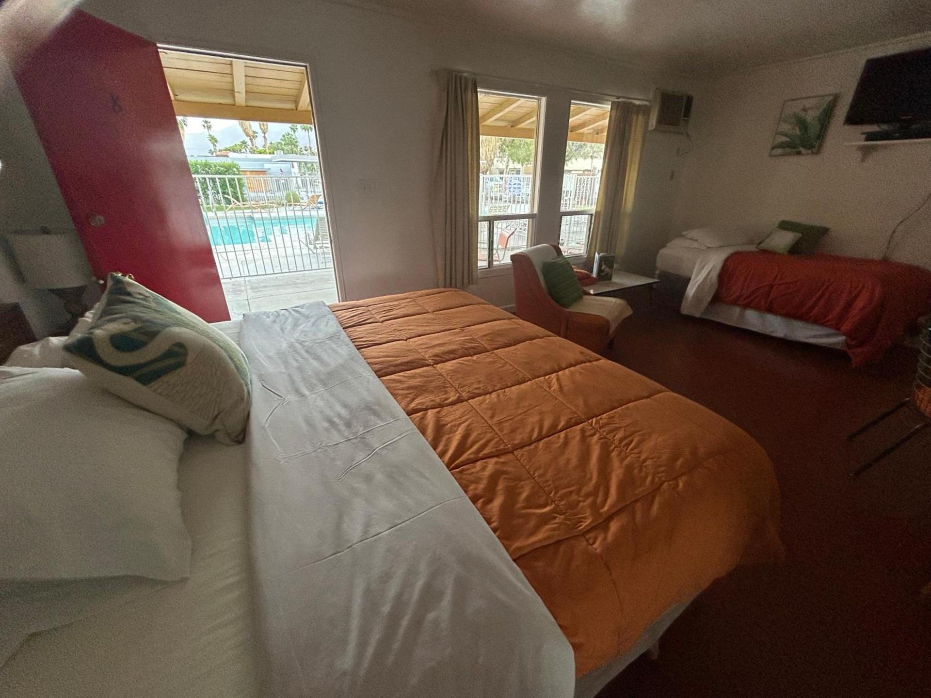Aloha Hotel Palm Springs photo 24