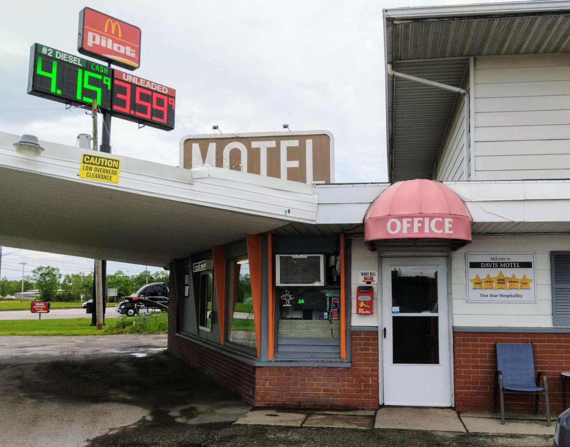 Davis Motel photo 29