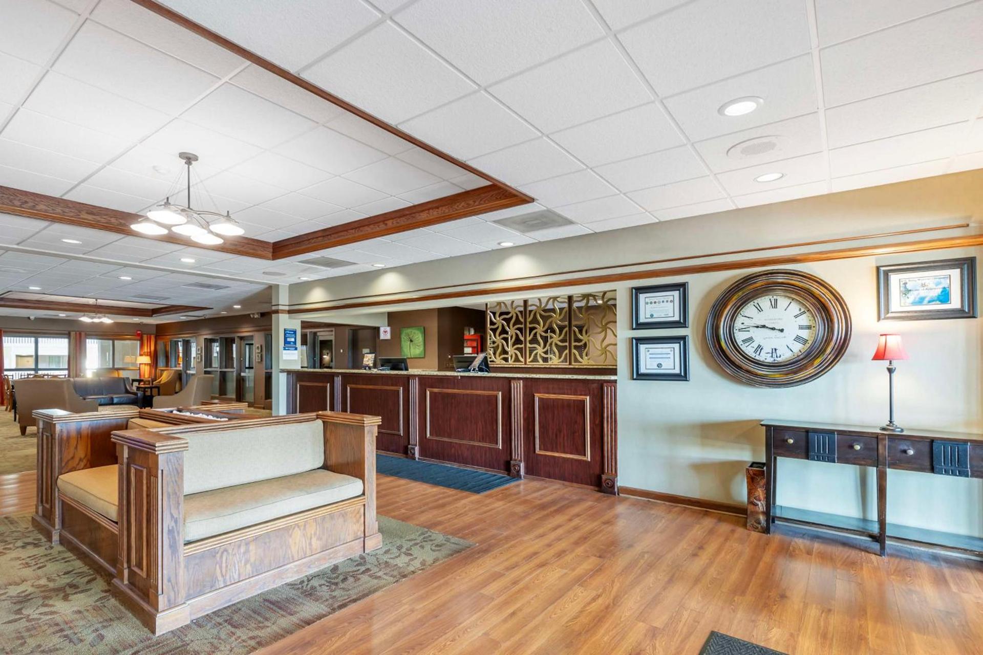 Best Western Plus Steeplegate Inn photo 2