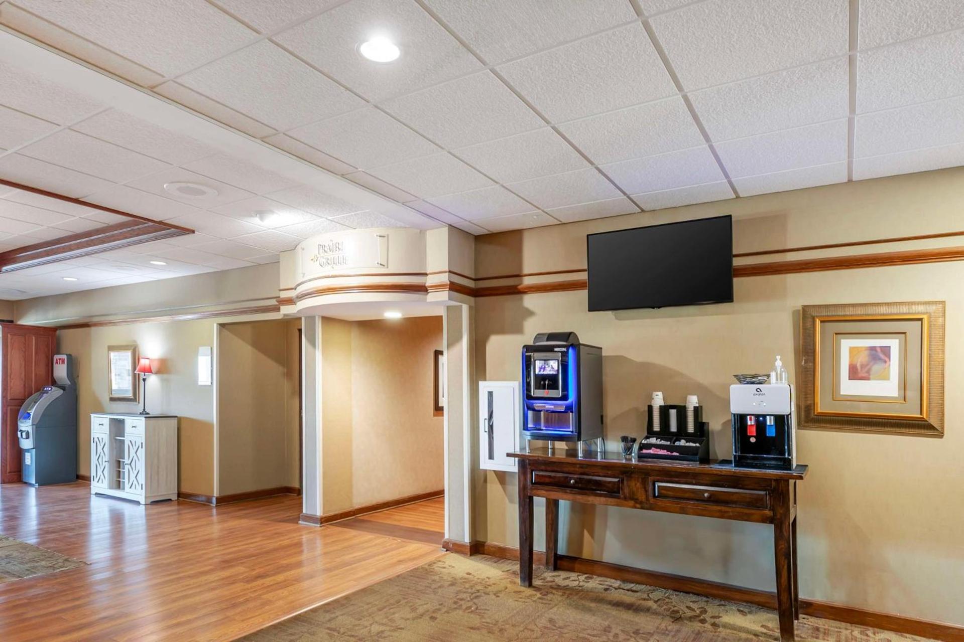 Best Western Plus Steeplegate Inn photo 44