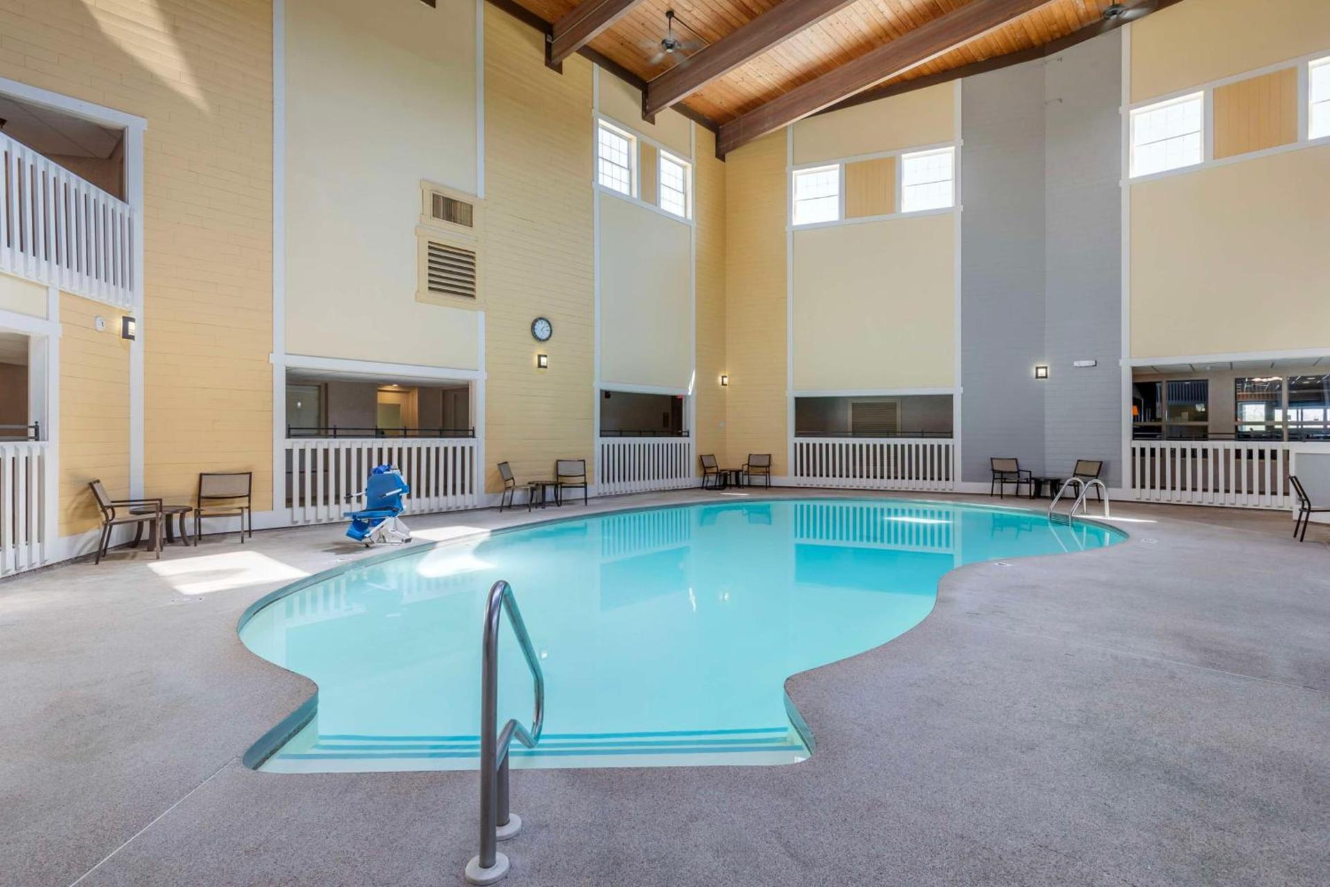 Best Western Plus Steeplegate Inn photo 37