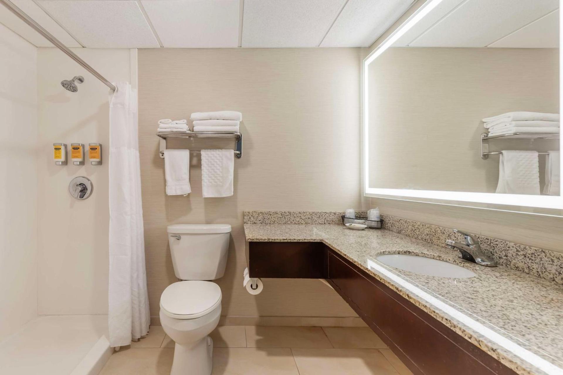 Best Western Plus Steeplegate Inn photo 21