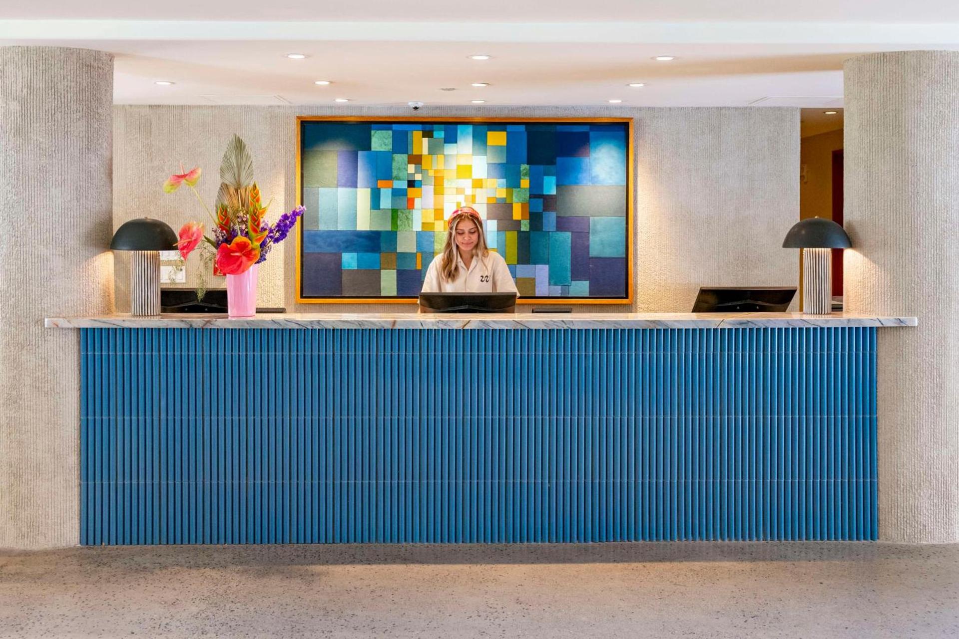Wayfinder Waikiki - Voted Top 10 Best Hotels in Hawaii! photo 8