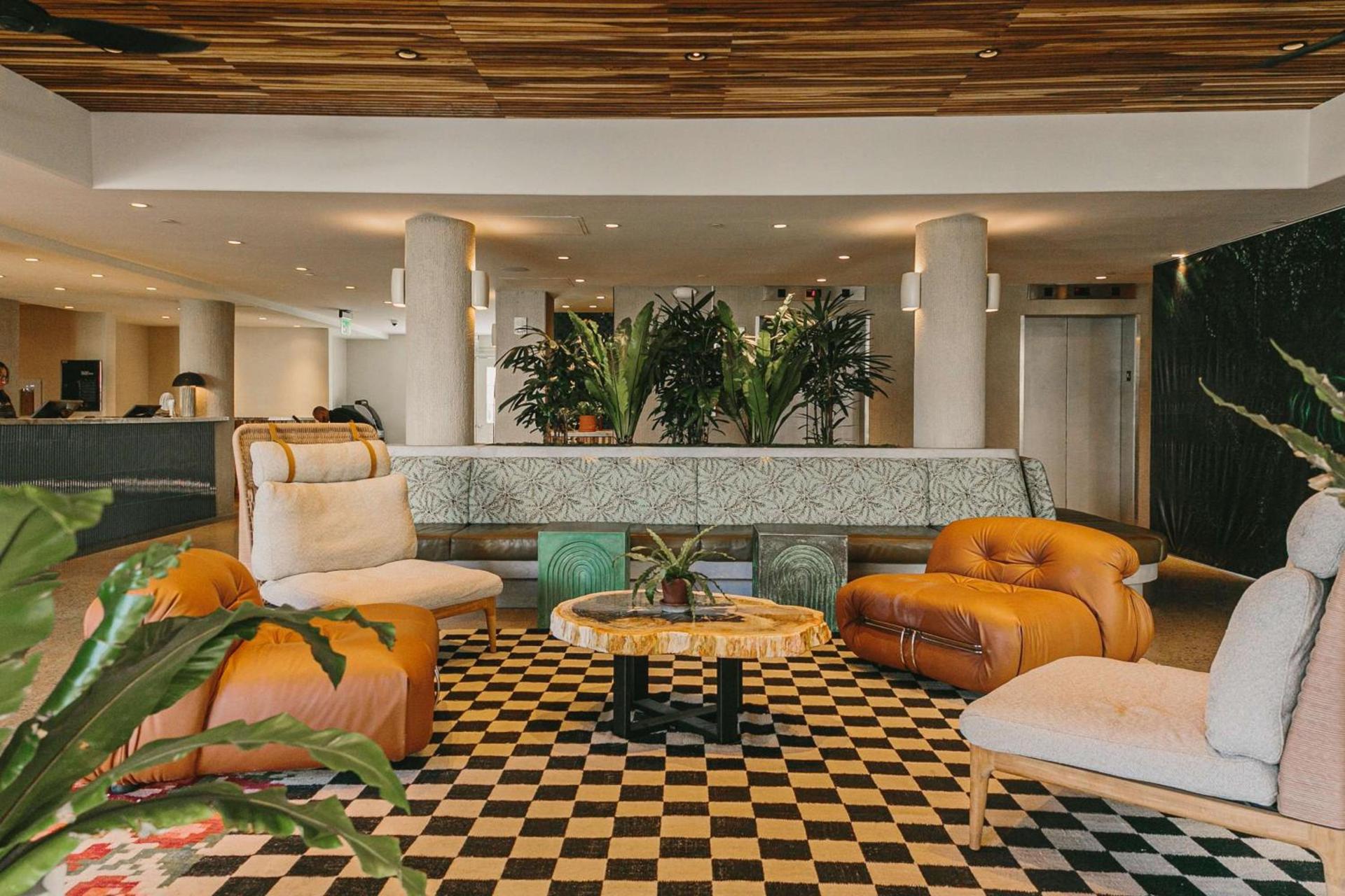 Wayfinder Waikiki - Voted Top 10 Best Hotels in Hawaii! photo 4