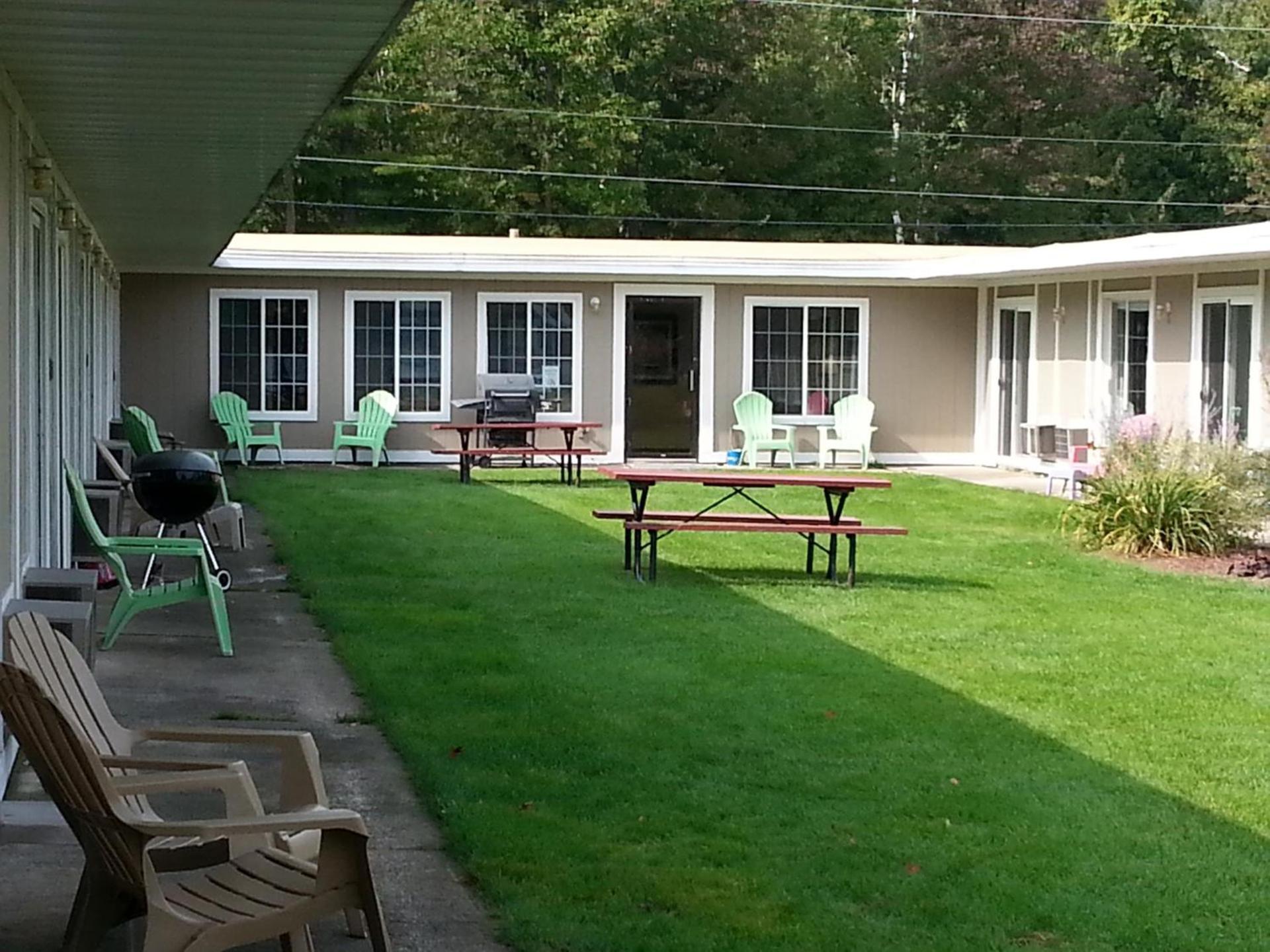 Beach Harbor Resort photo 2