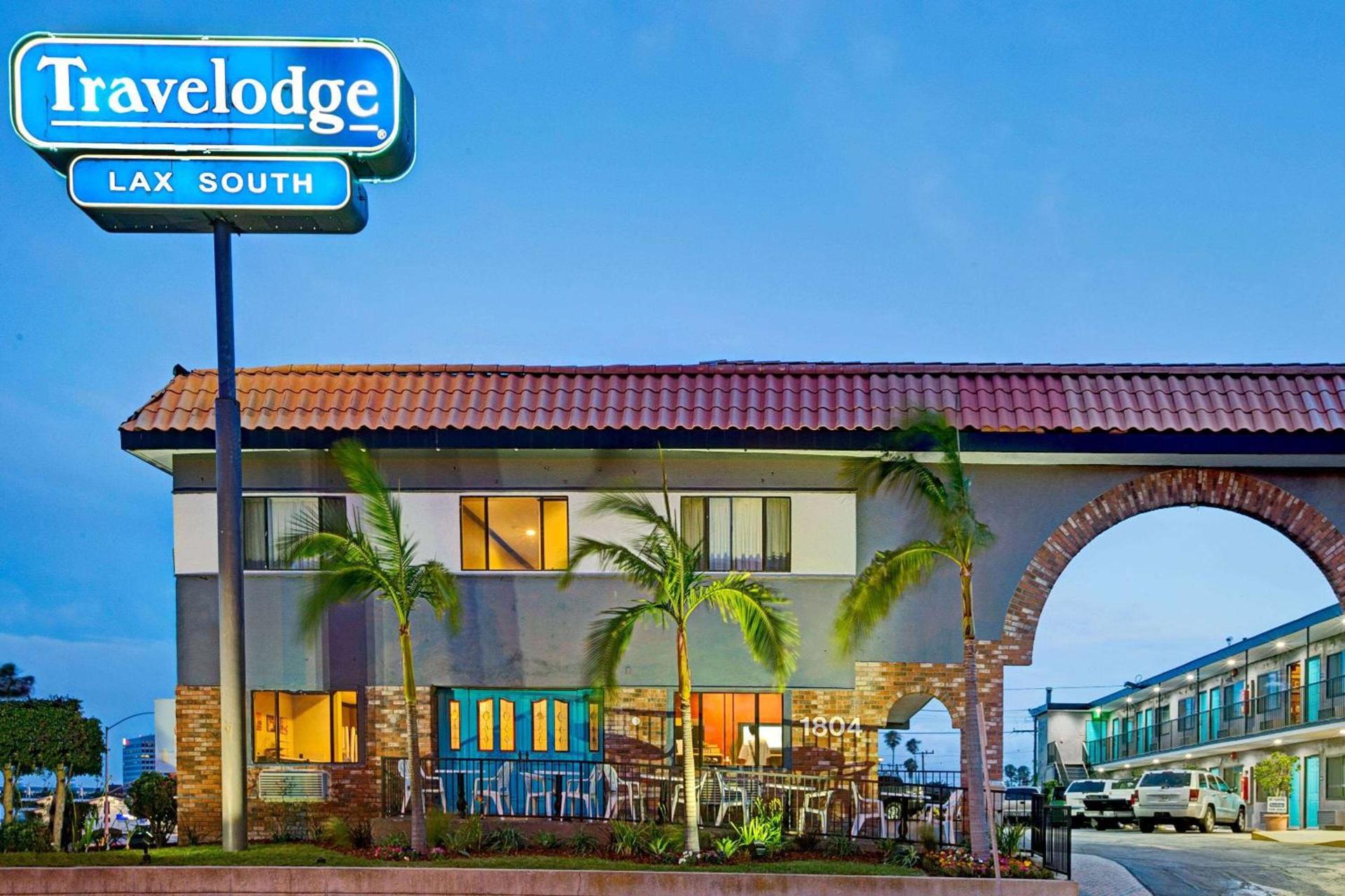 Travelodge by Wyndham LAX photo 33