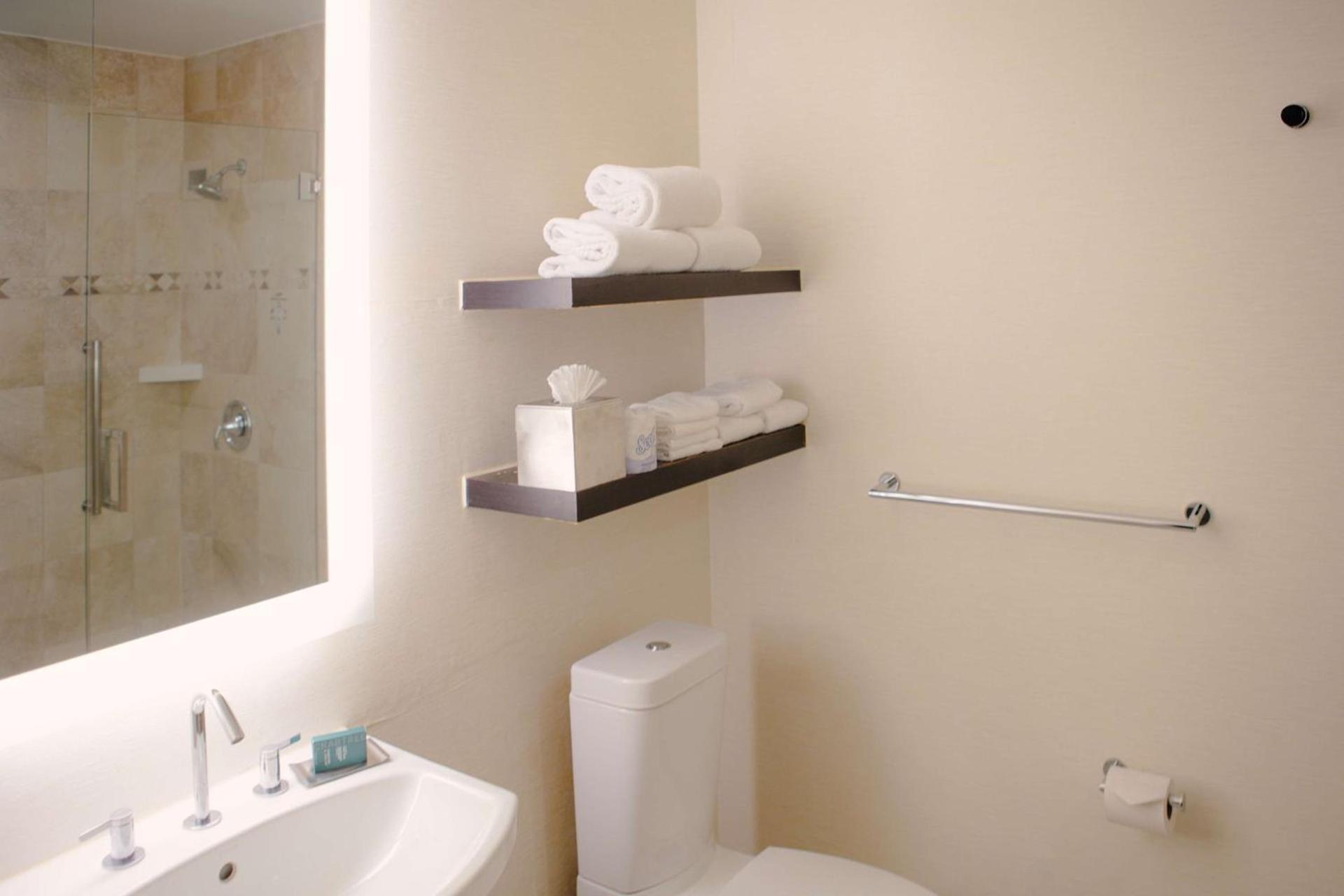 DoubleTree by Hilton San Diego-Mission Valley photo 61
