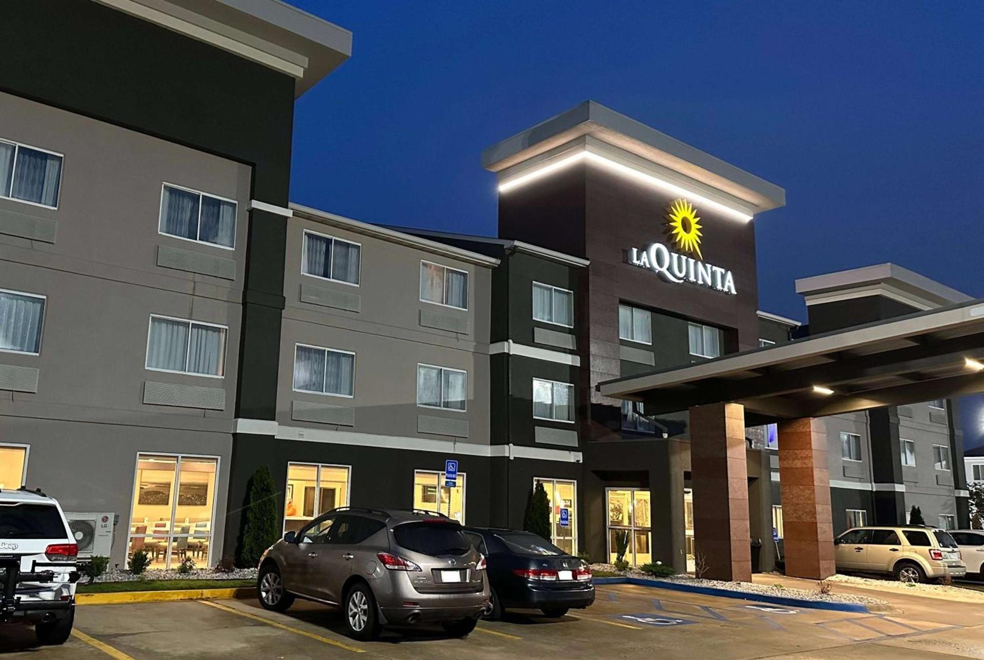 La Quinta by Wyndham Fayetteville photo 6