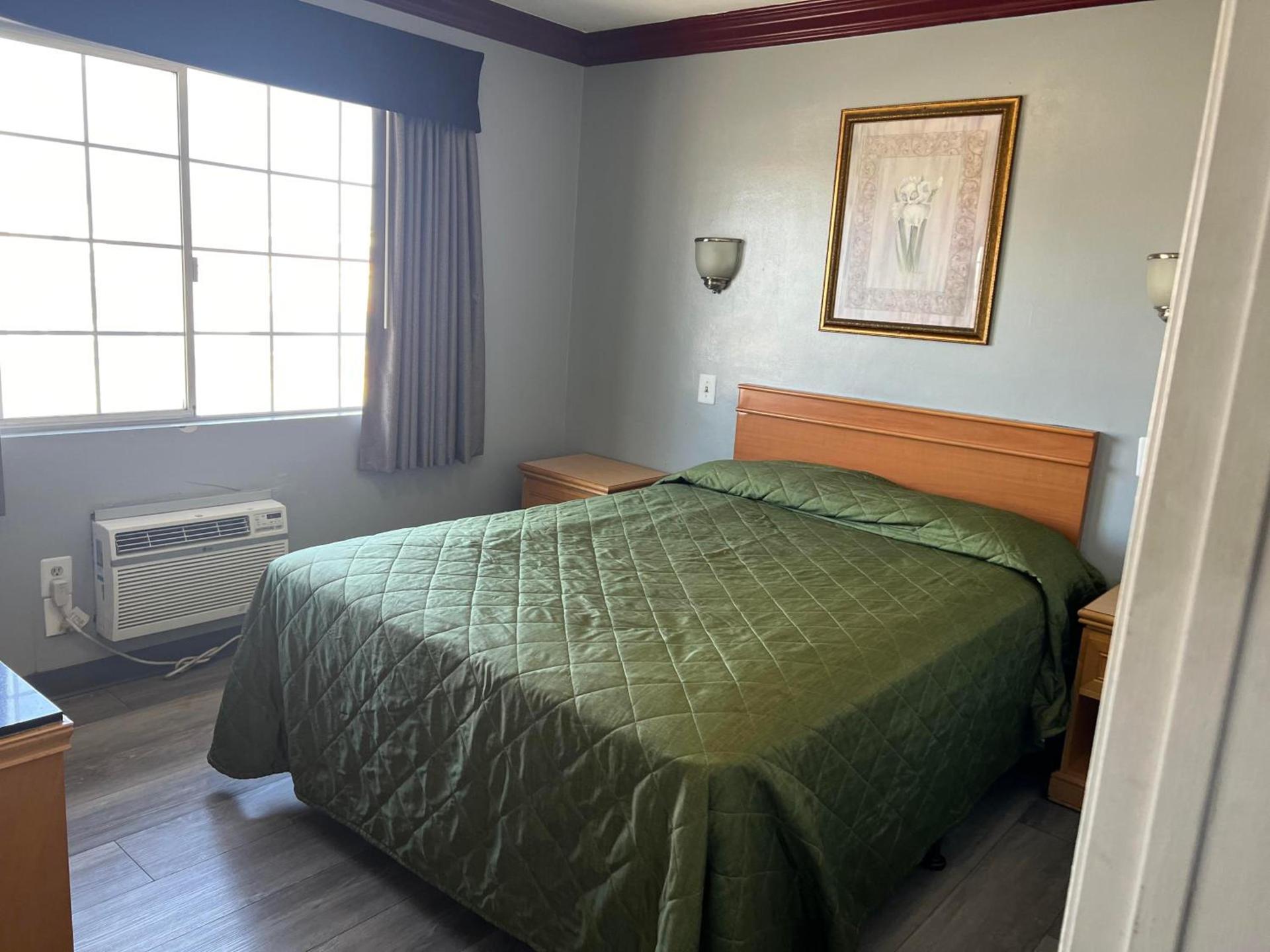 Harbor Inn photo 7