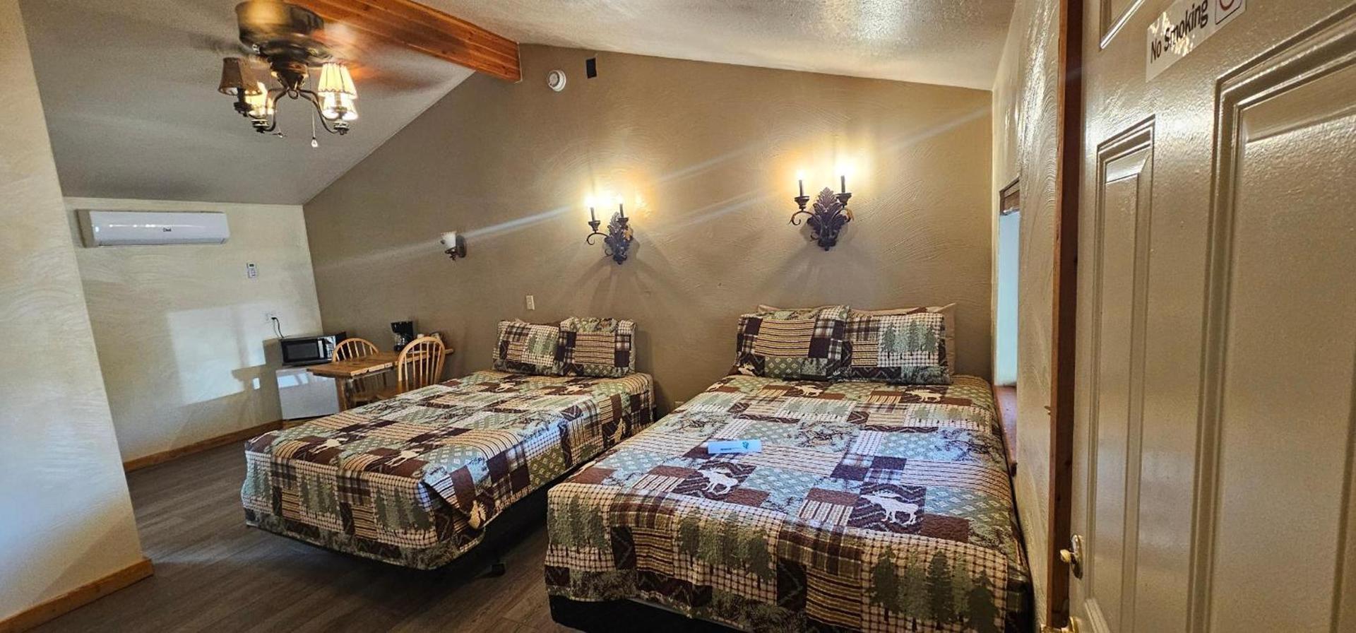 Nine Pines Motel photo 28