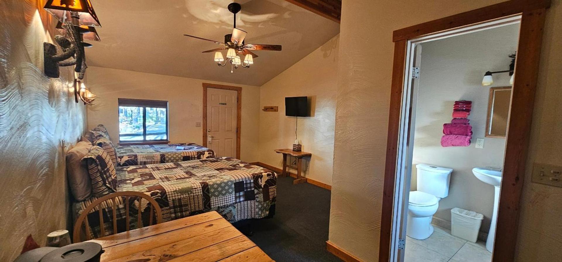 Nine Pines Motel photo 29