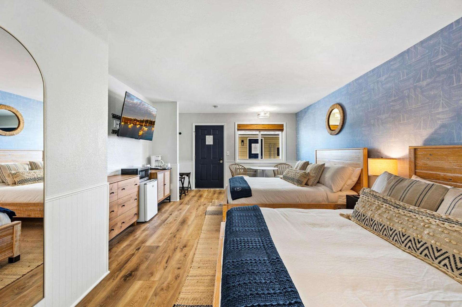 Fresh Coast Motel photo 4