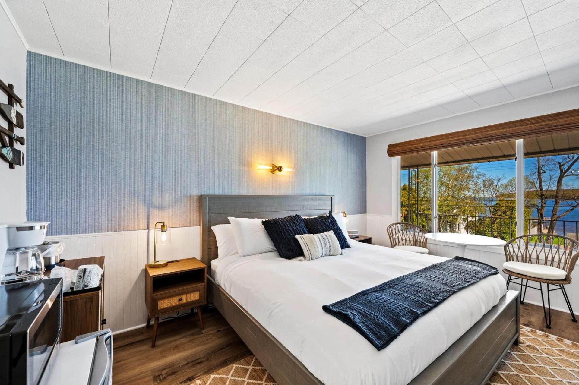 Fresh Coast Motel photo 20