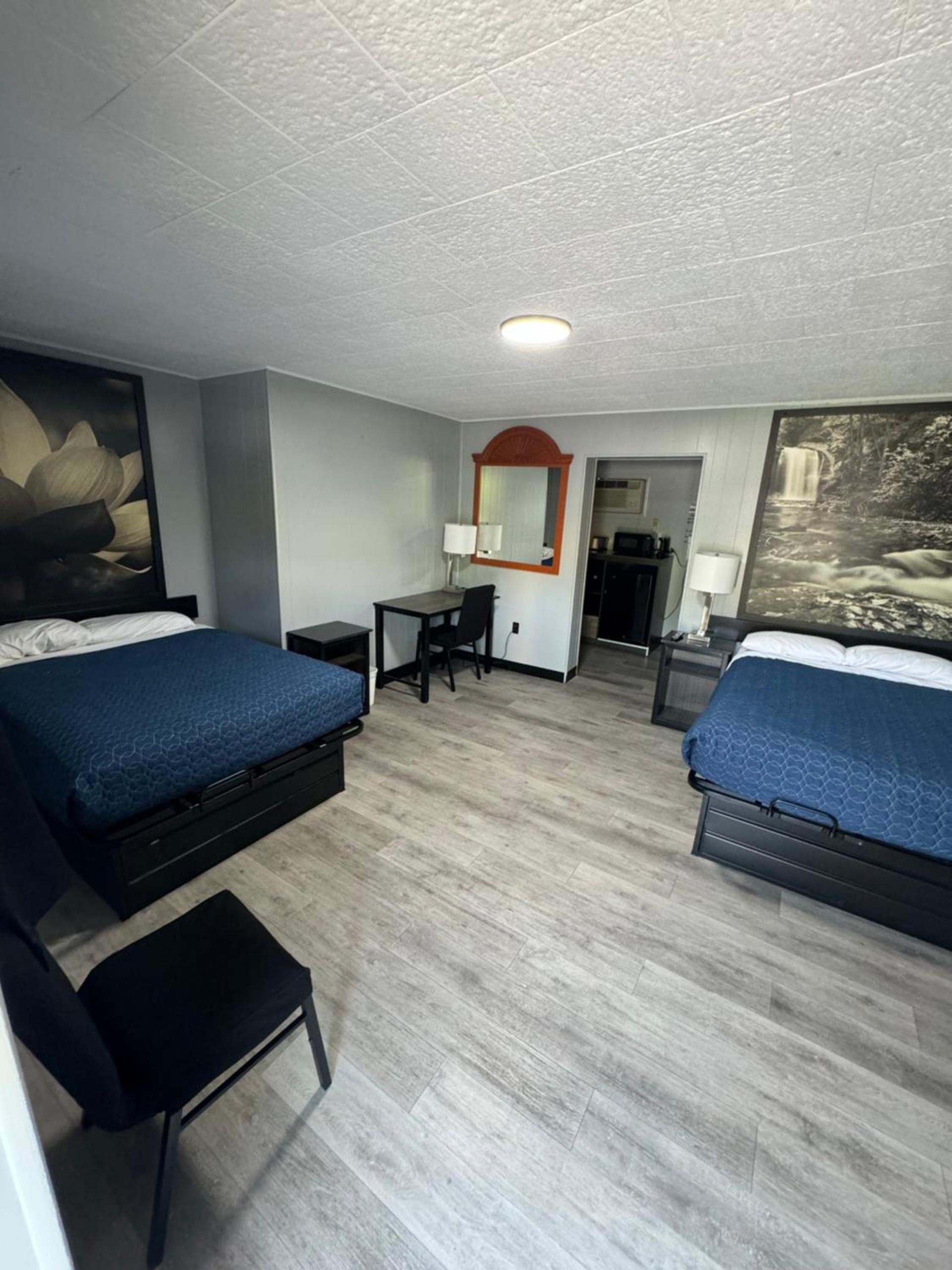 Acorn Motel photo 6