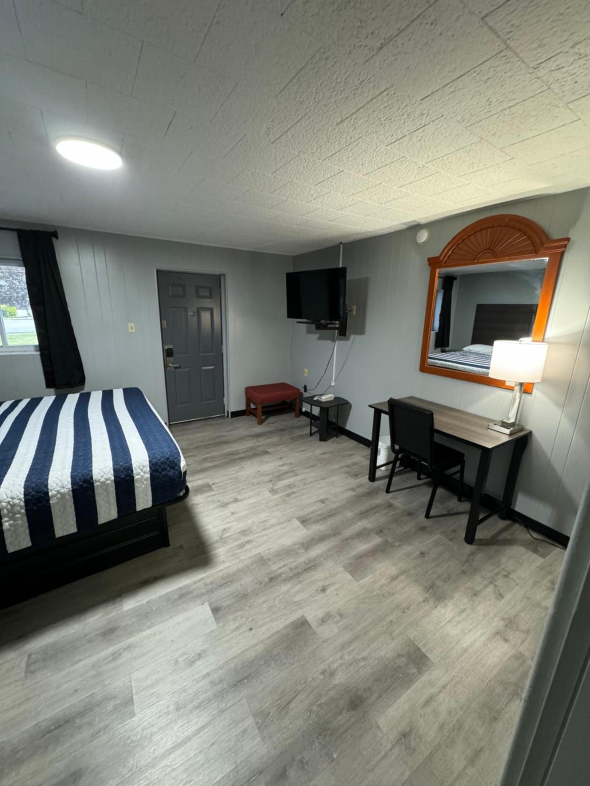 Acorn Motel photo 5