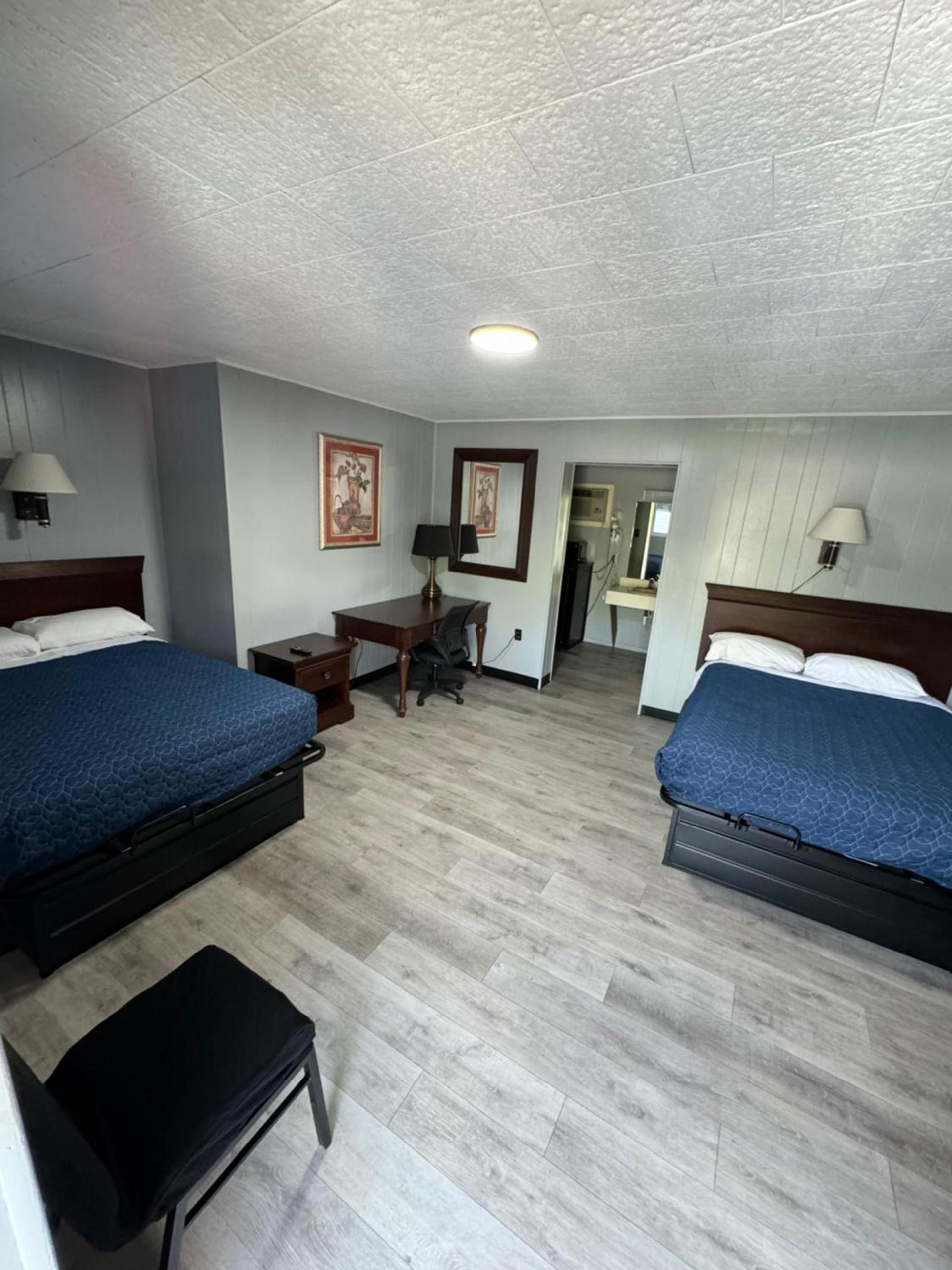 Acorn Motel photo 25