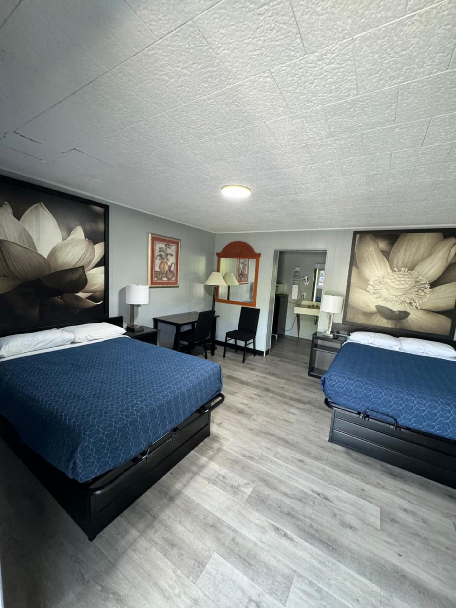Acorn Motel photo 29