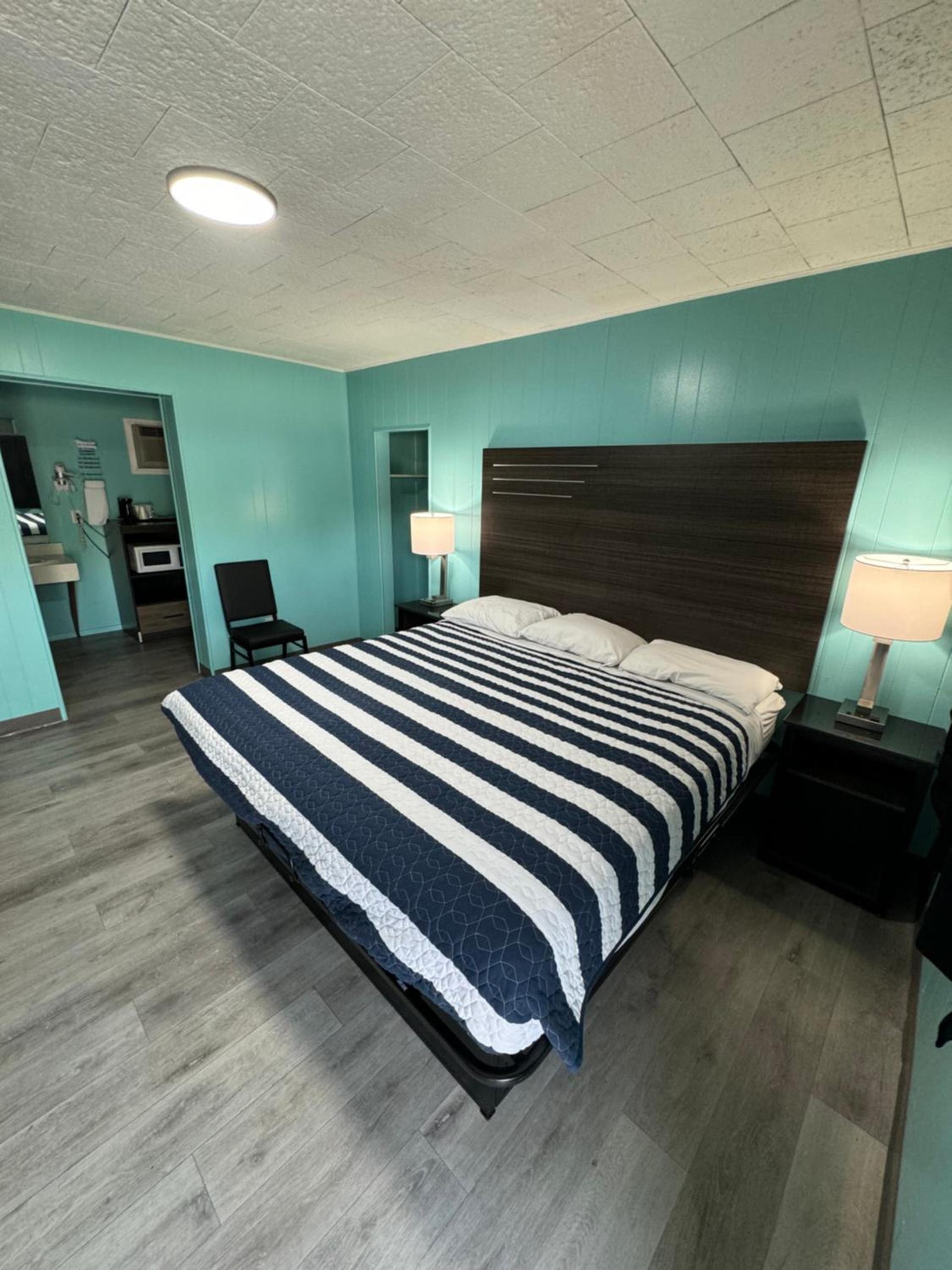 Acorn Motel photo 10