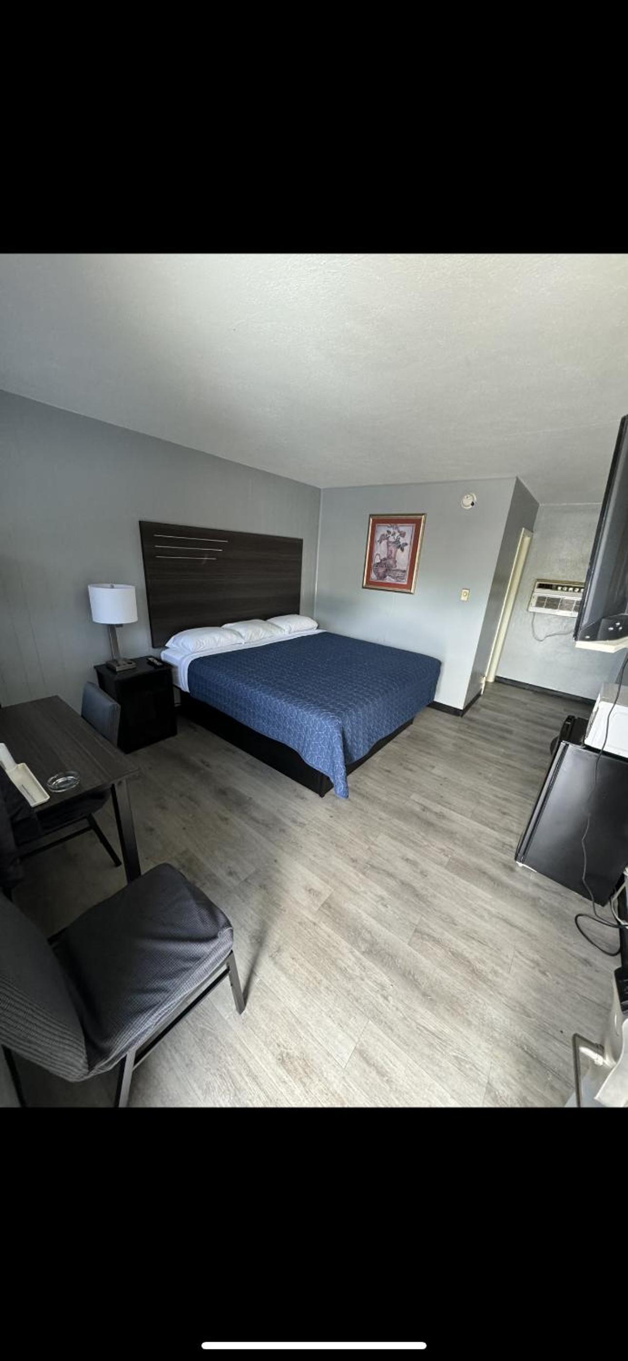 Acorn Motel photo 20