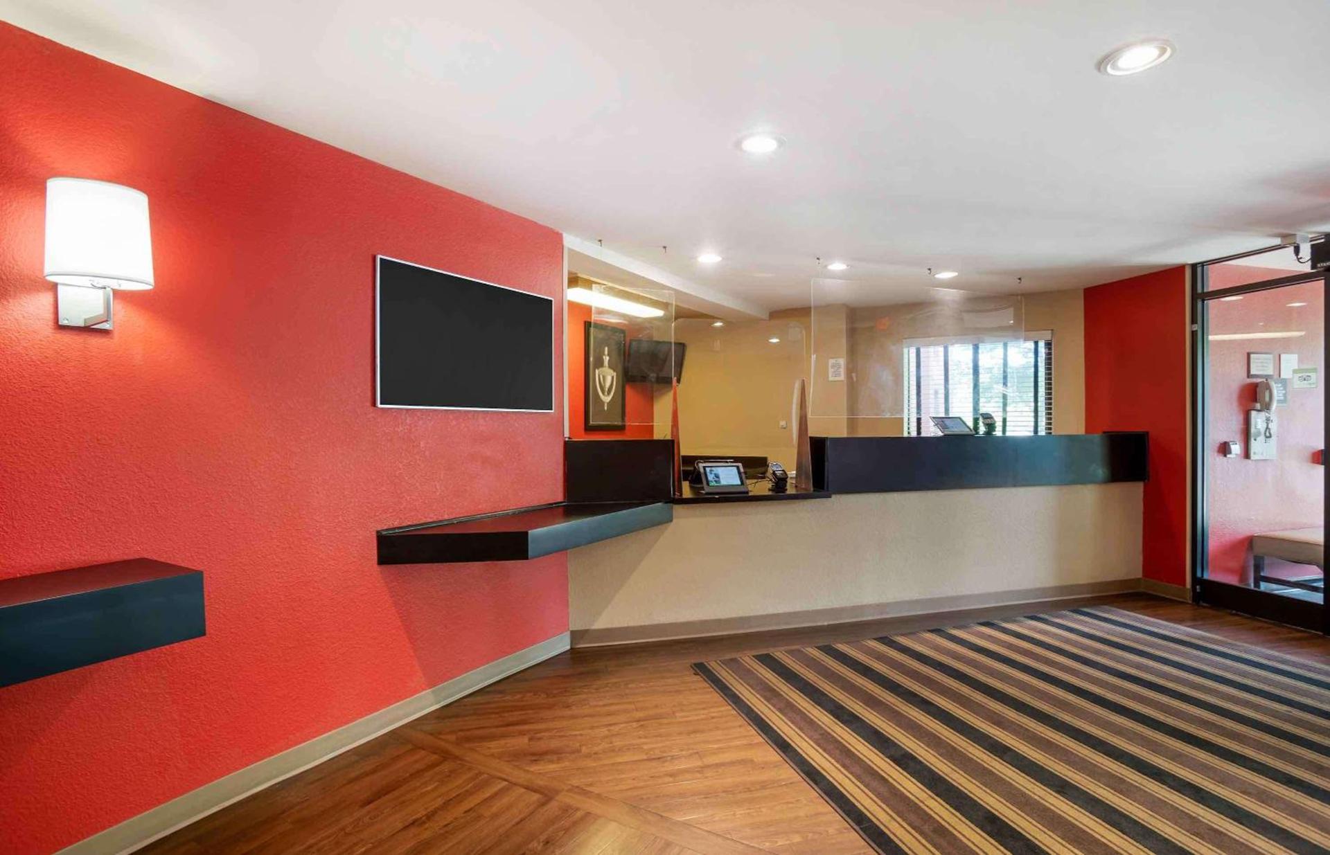 Extended Stay America Select Suites - Columbia - Gateway Drive photo 2