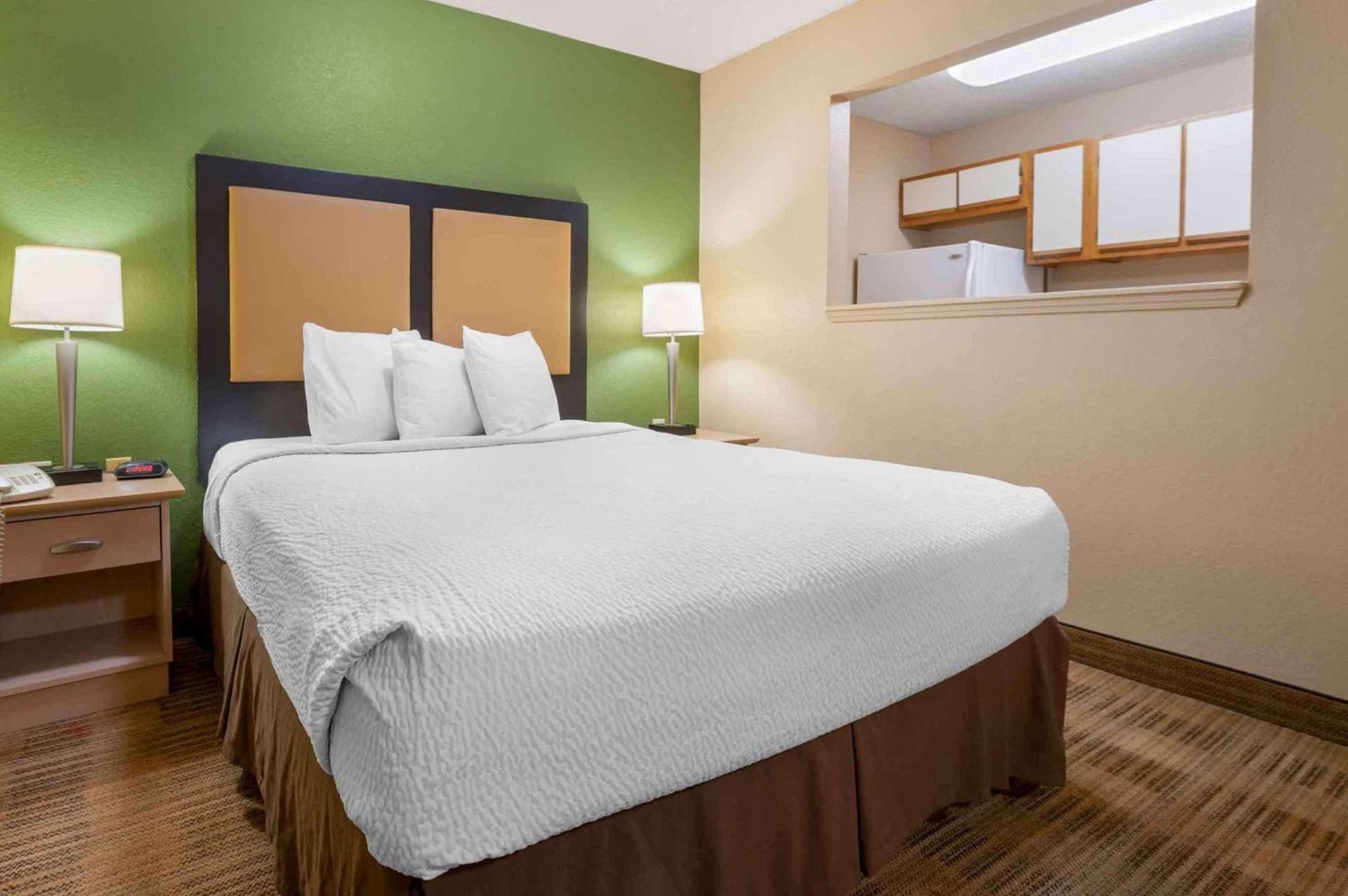 Extended Stay America Select Suites - Columbia - Gateway Drive photo 9