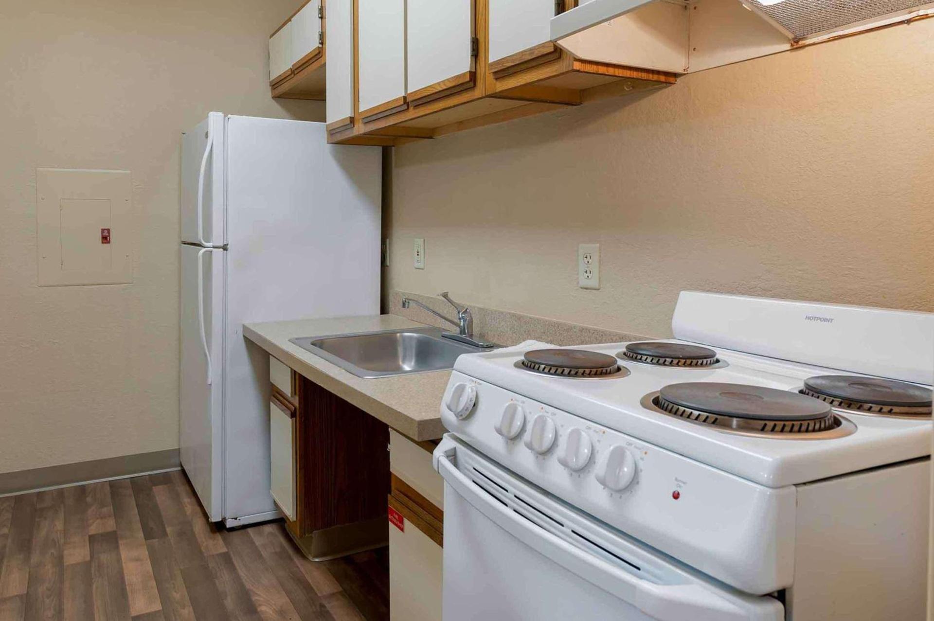 Extended Stay America Select Suites - Columbia - Gateway Drive photo 12