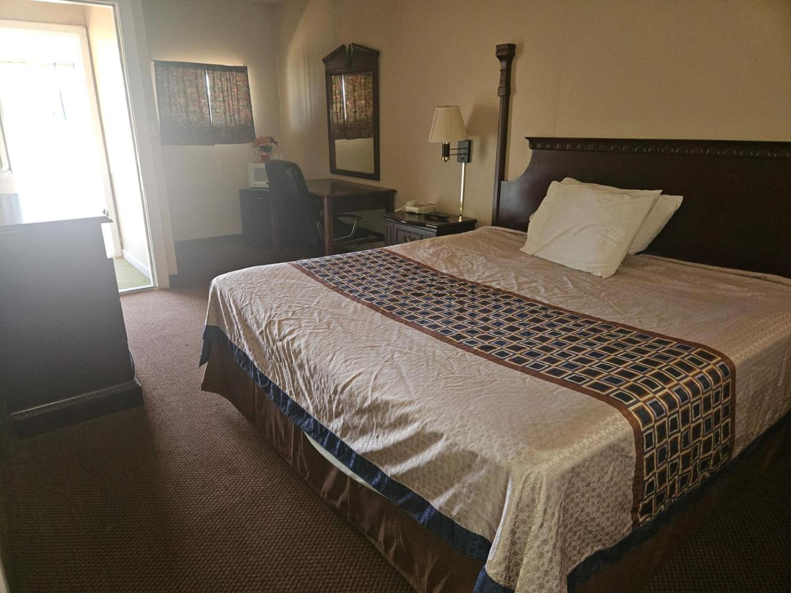Budget Inn of Aspermont Texas photo 15