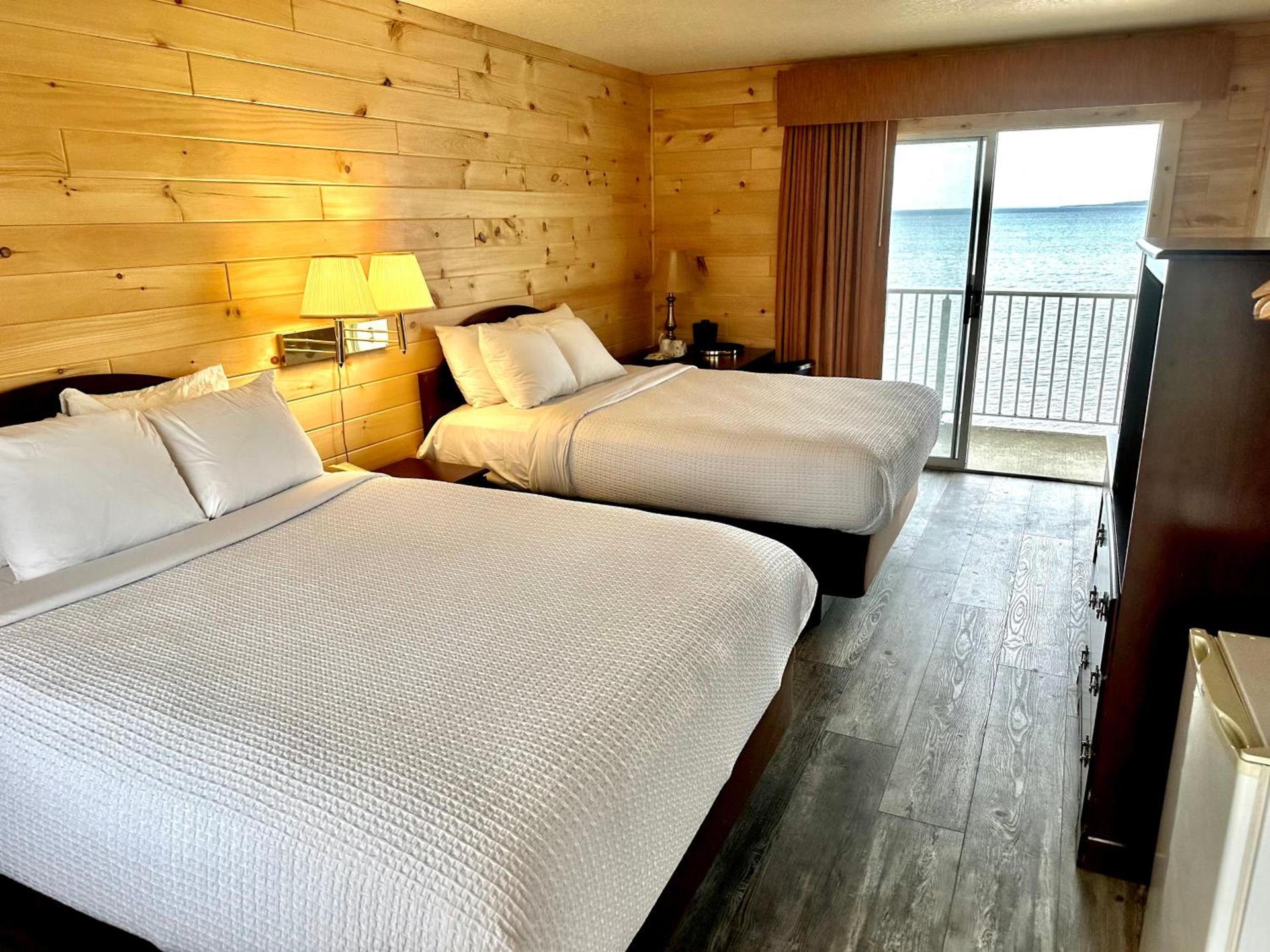 Bridgeview Motel photo 15