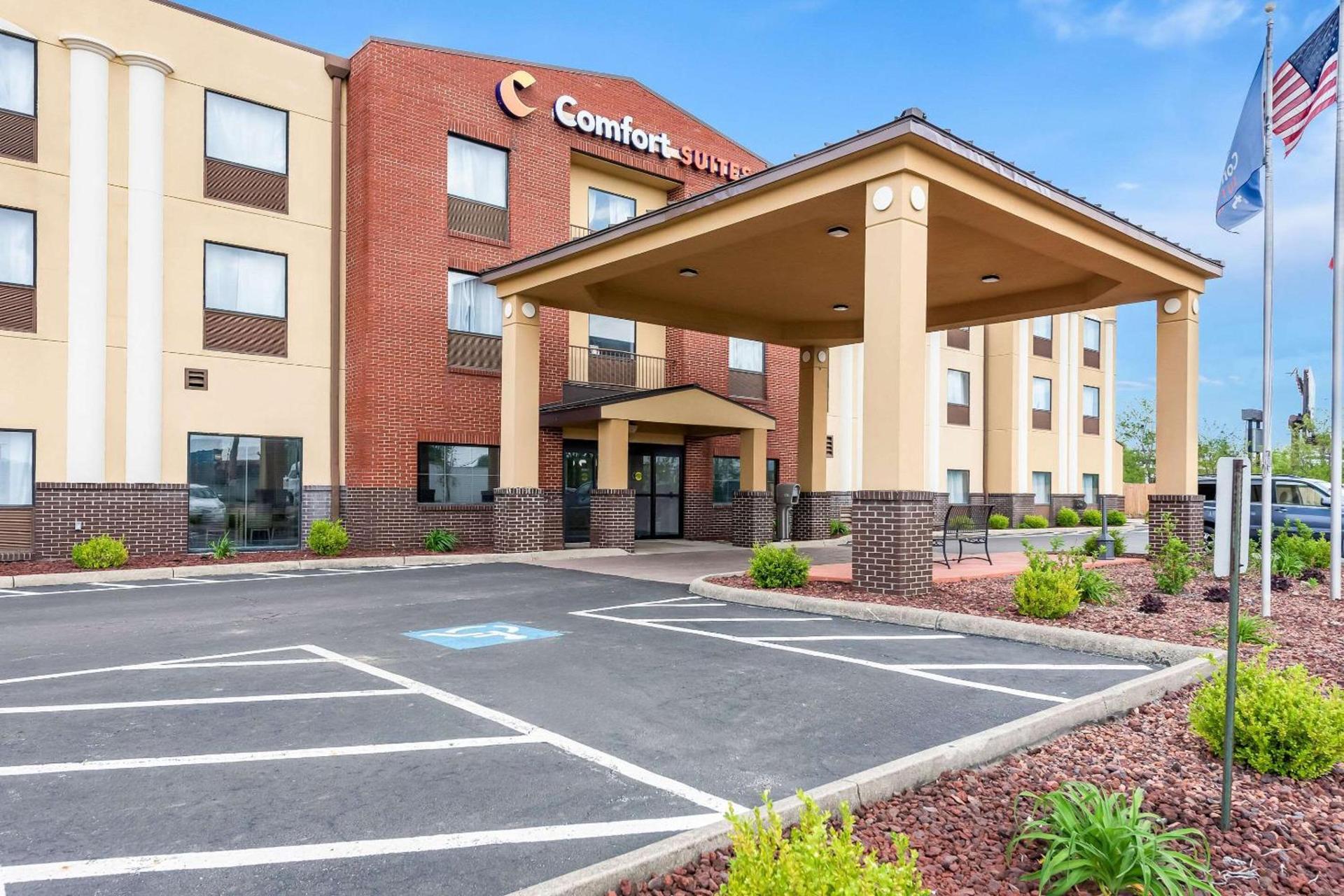 Comfort Suites Columbus photo 3