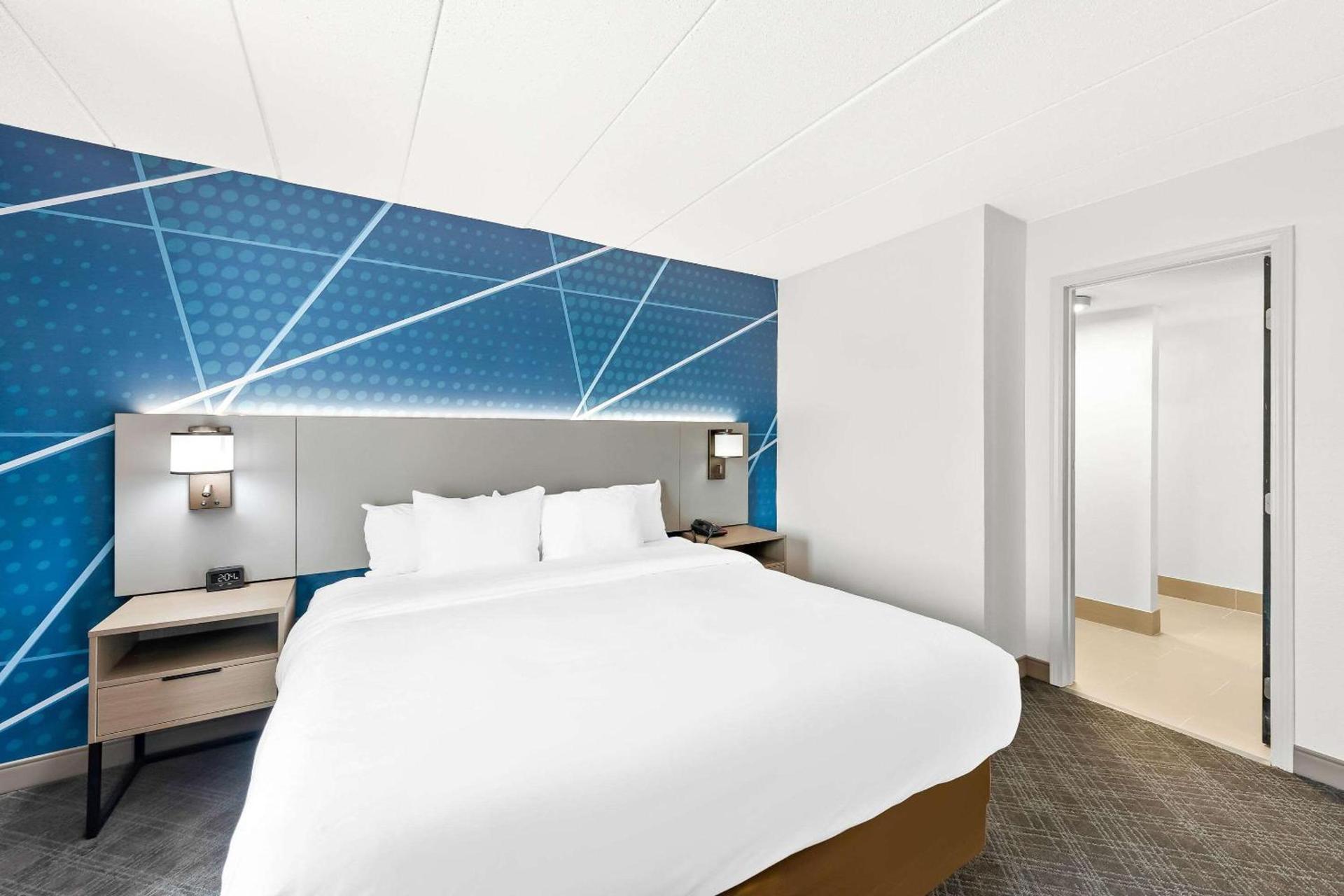Comfort Suites Columbus photo 20