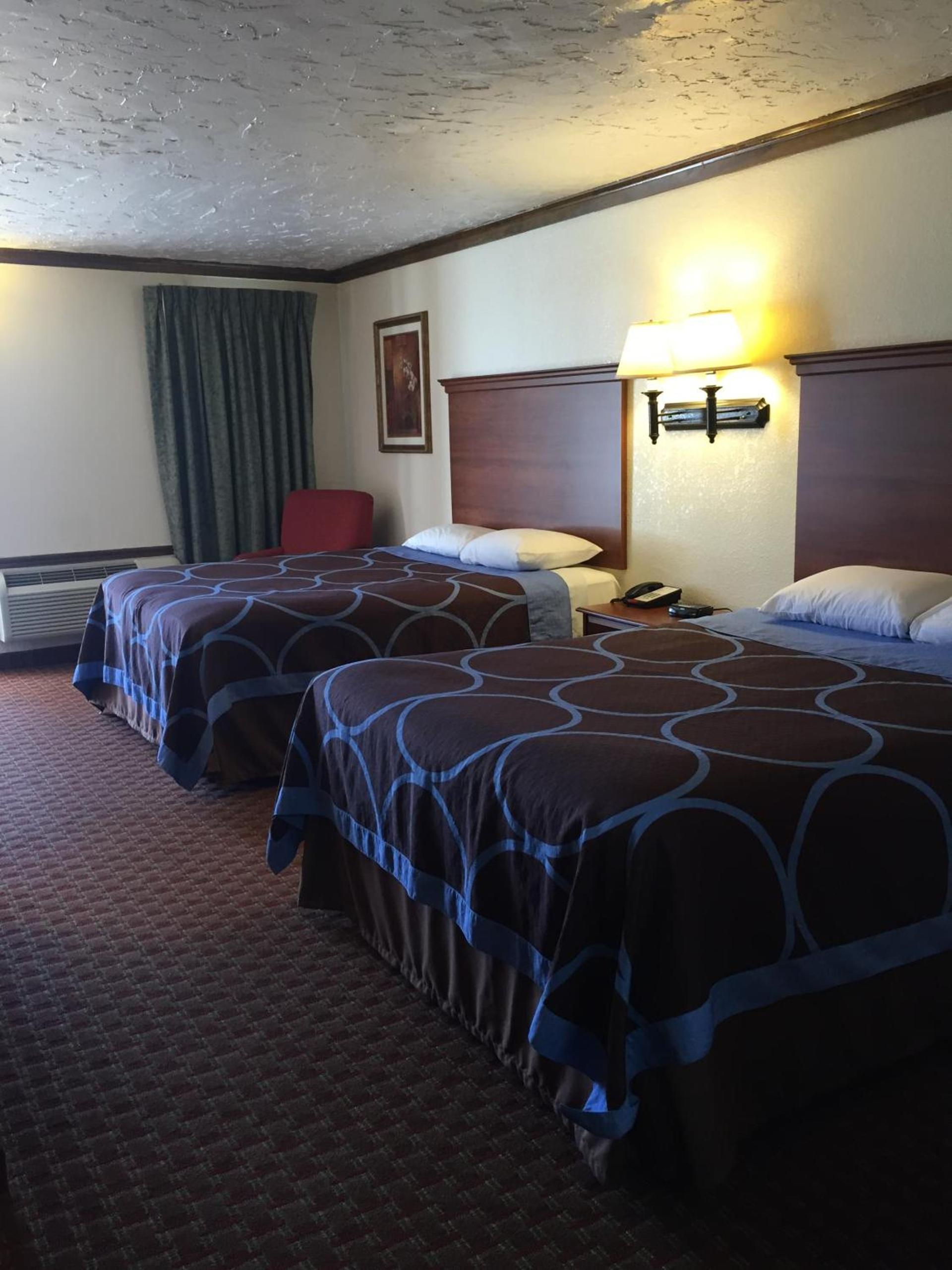 Super 8 by Wyndham Enid photo 17