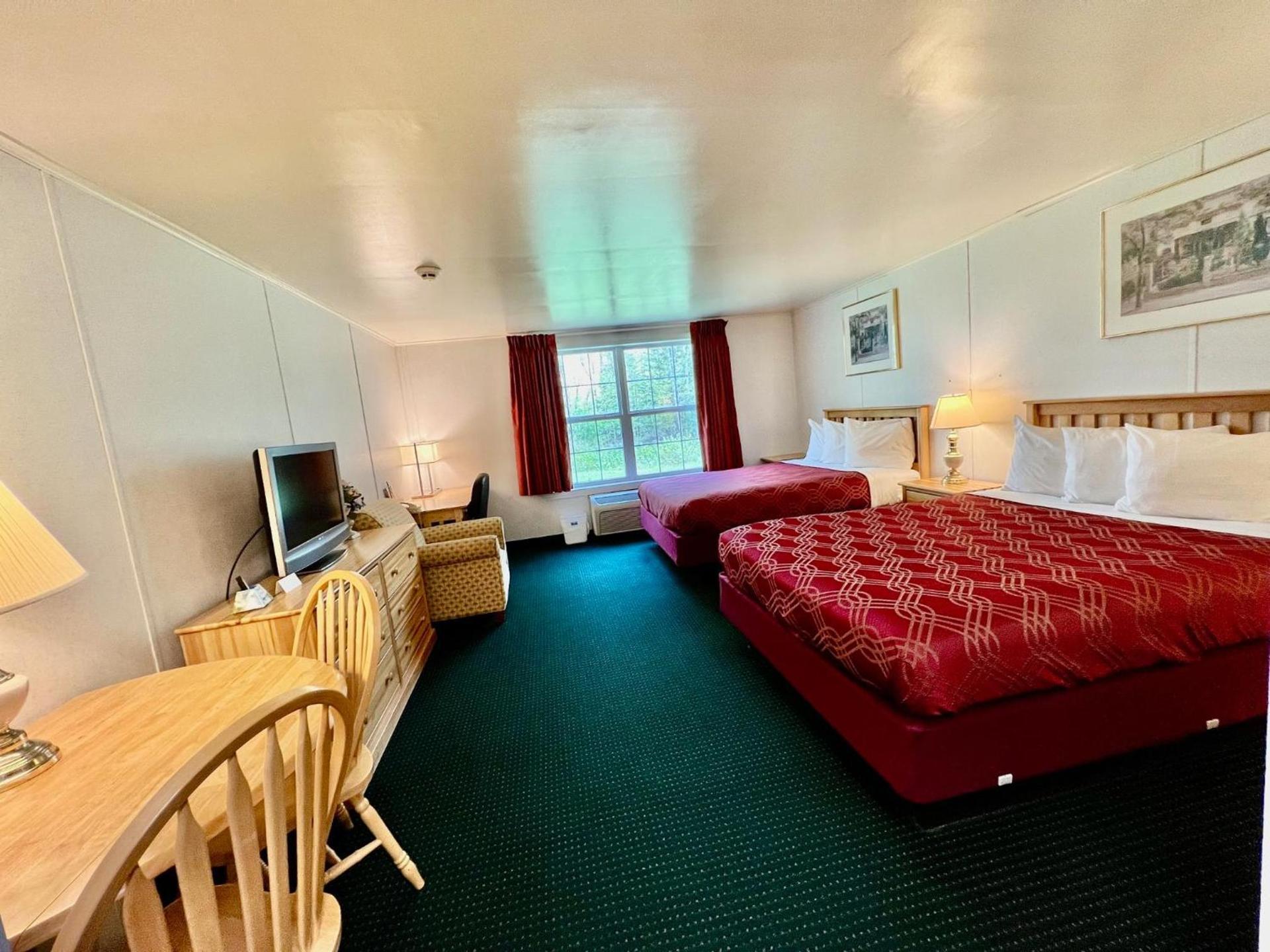 Rodeway Inn & Suites Brunswick near Hwy 1 photo 17