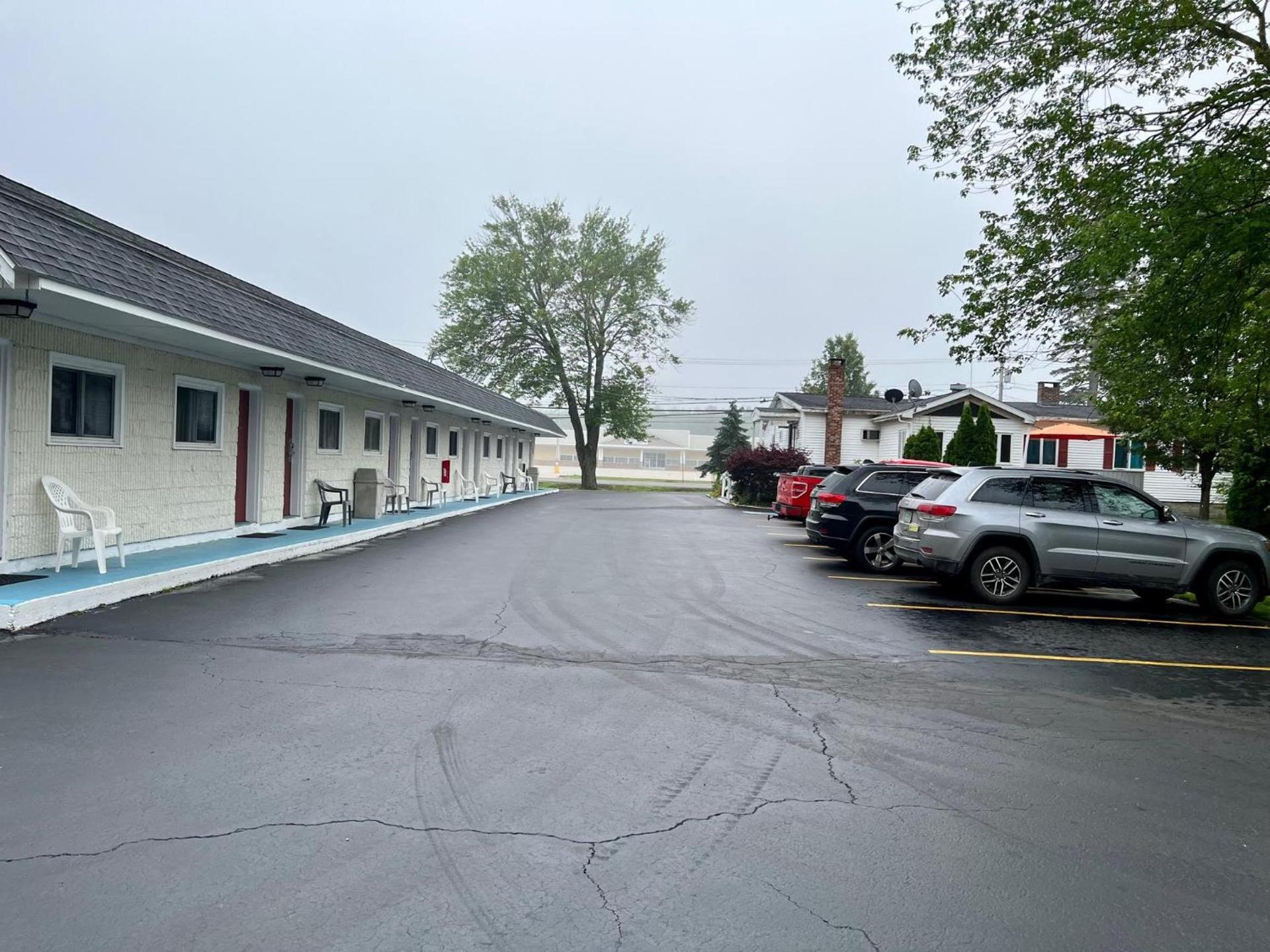 Rodeway Inn & Suites Brunswick near Hwy 1 photo 28