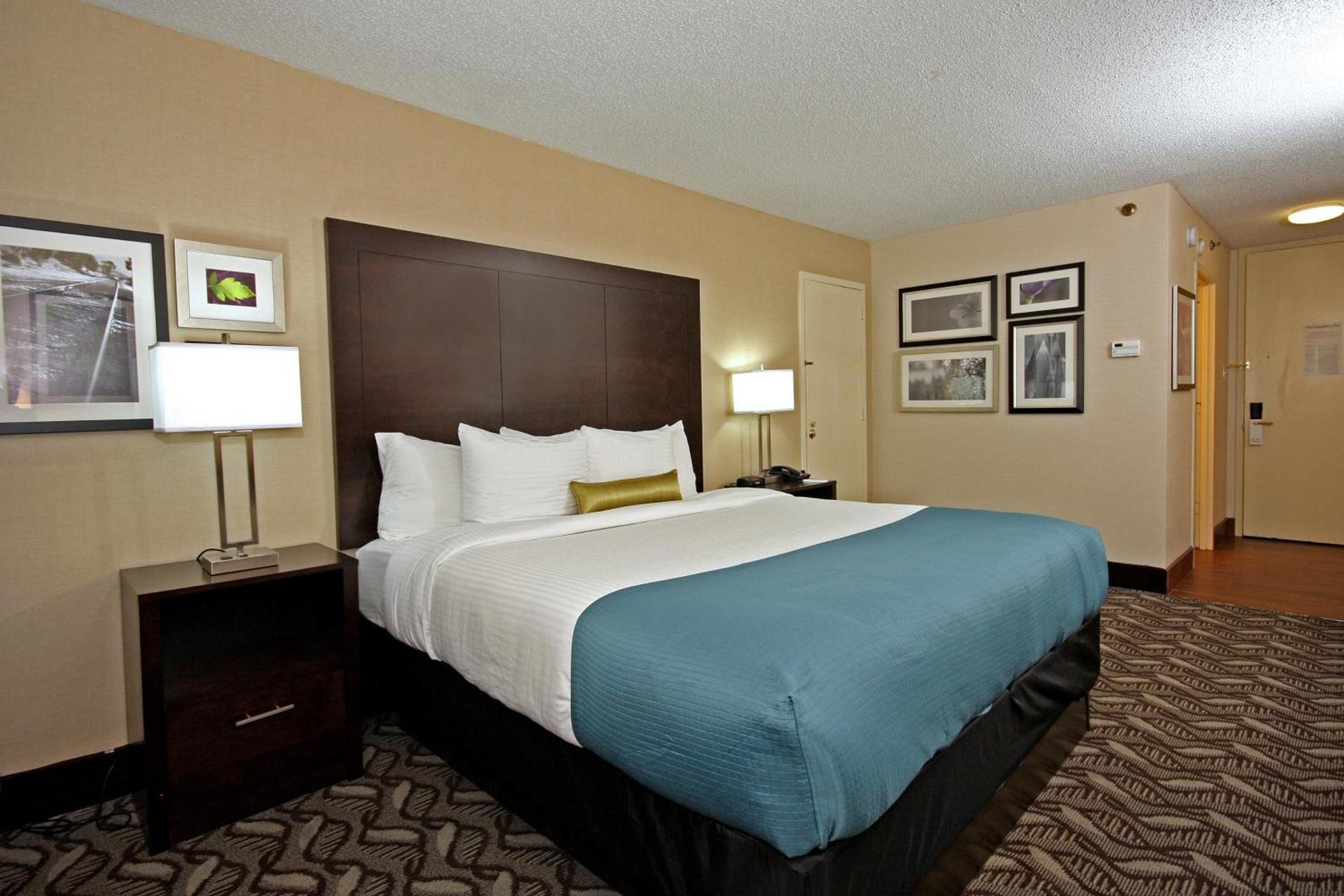 La Quinta by Wyndham Springfield photo 34