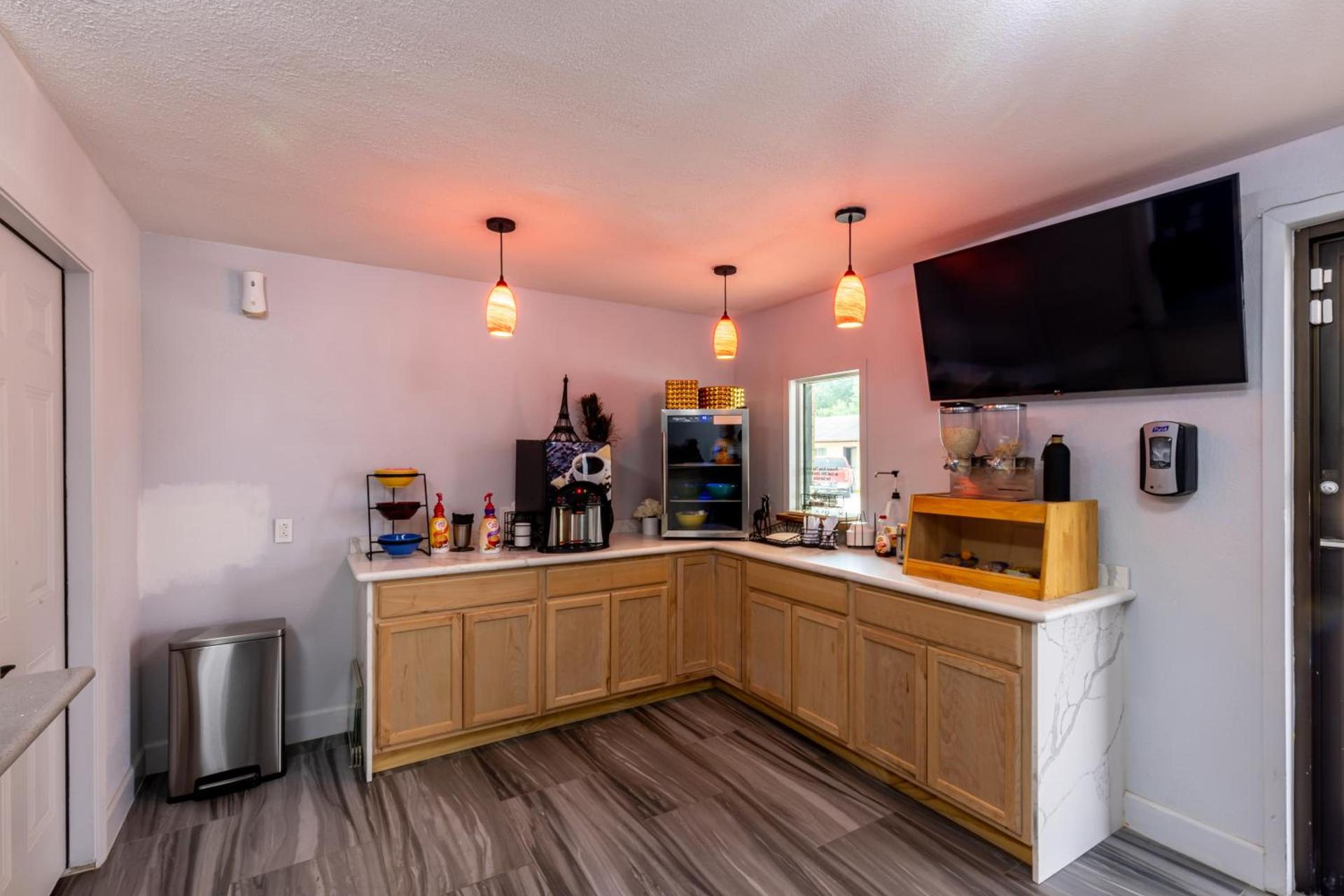 Freer Executive inn and Studios photo 19
